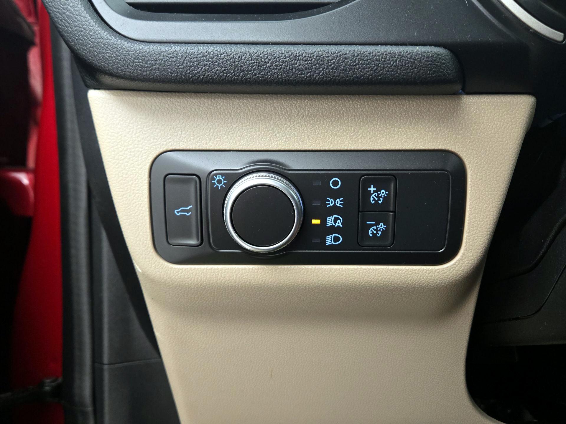 Thumbnail: 2021 Ford Escape - 13