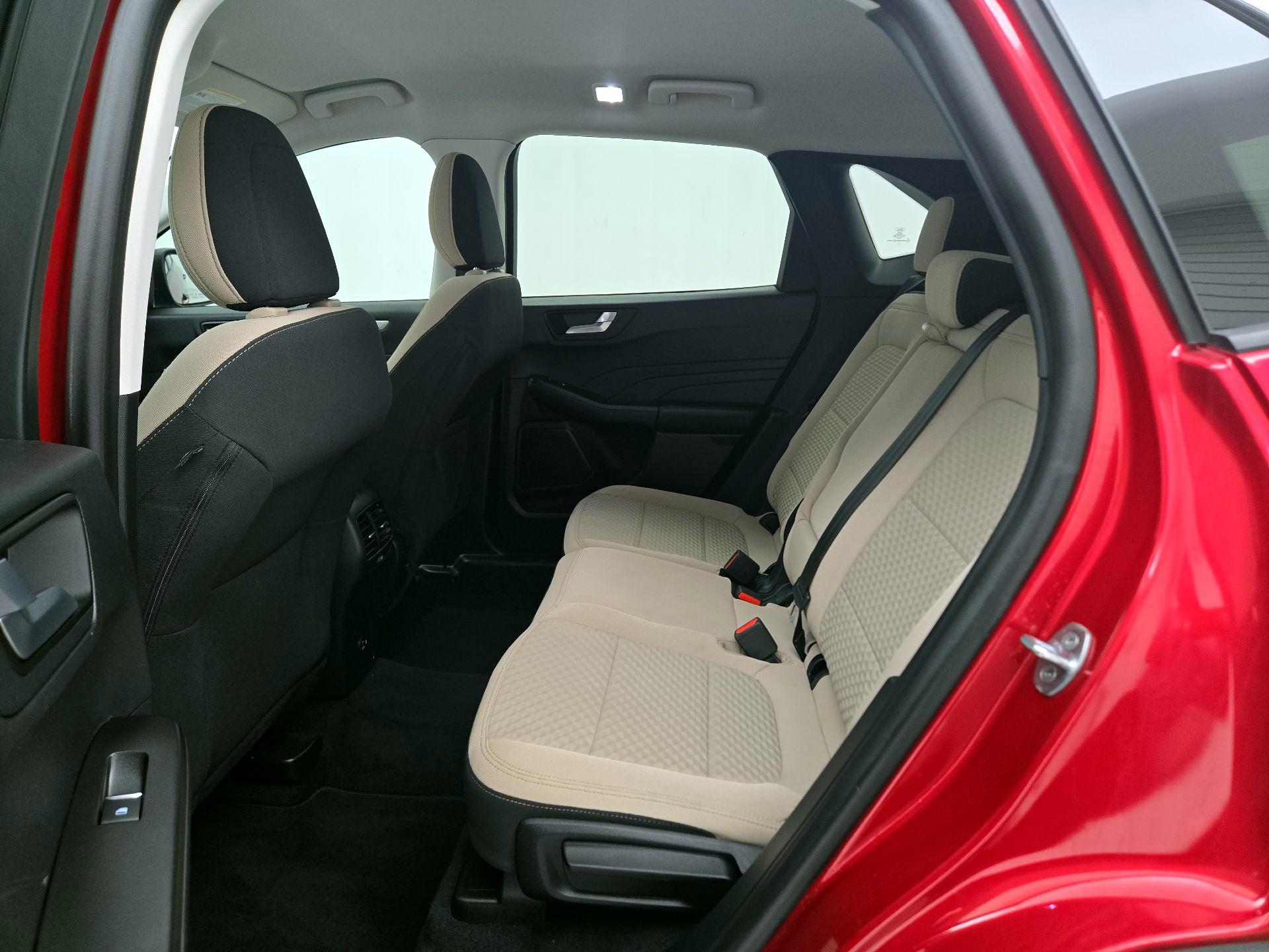 Thumbnail: 2021 Ford Escape - 19