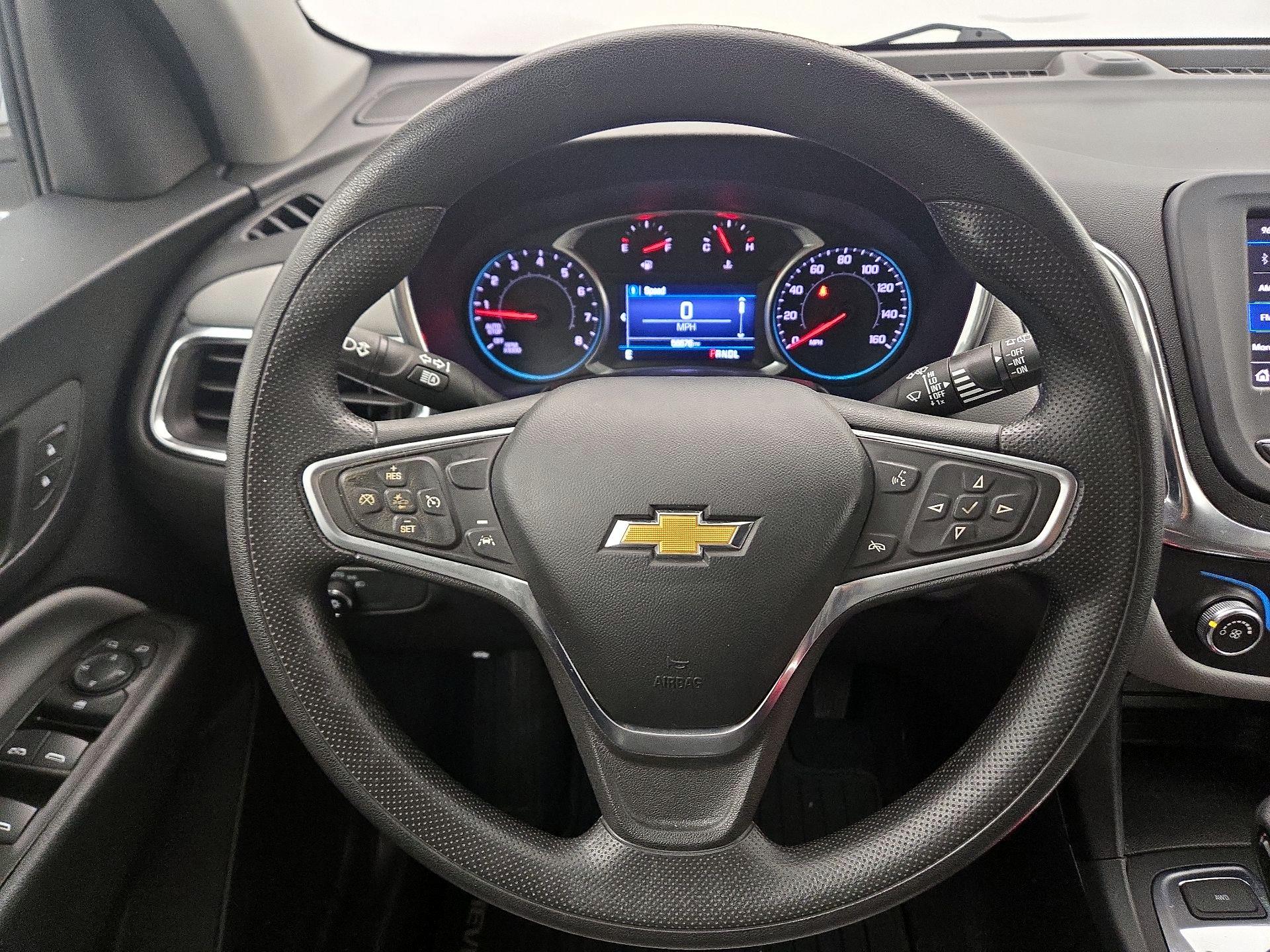 Thumbnail: 2022 Chevrolet Equinox - 10