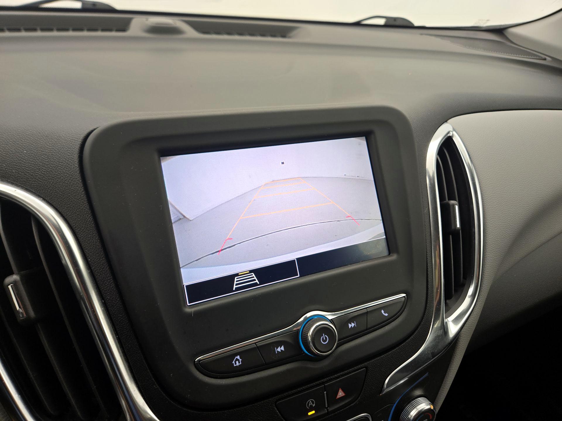Thumbnail: 2022 Chevrolet Equinox - 14