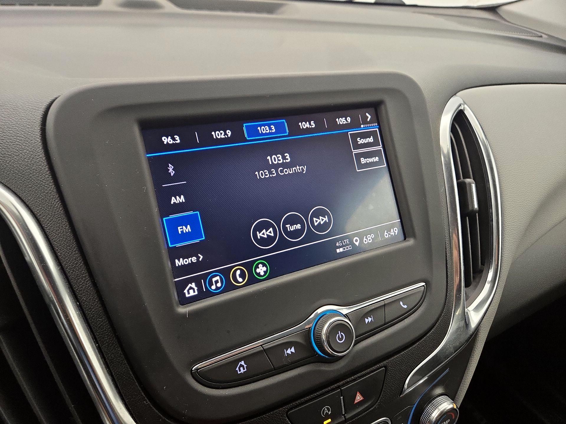 Thumbnail: 2022 Chevrolet Equinox - 15
