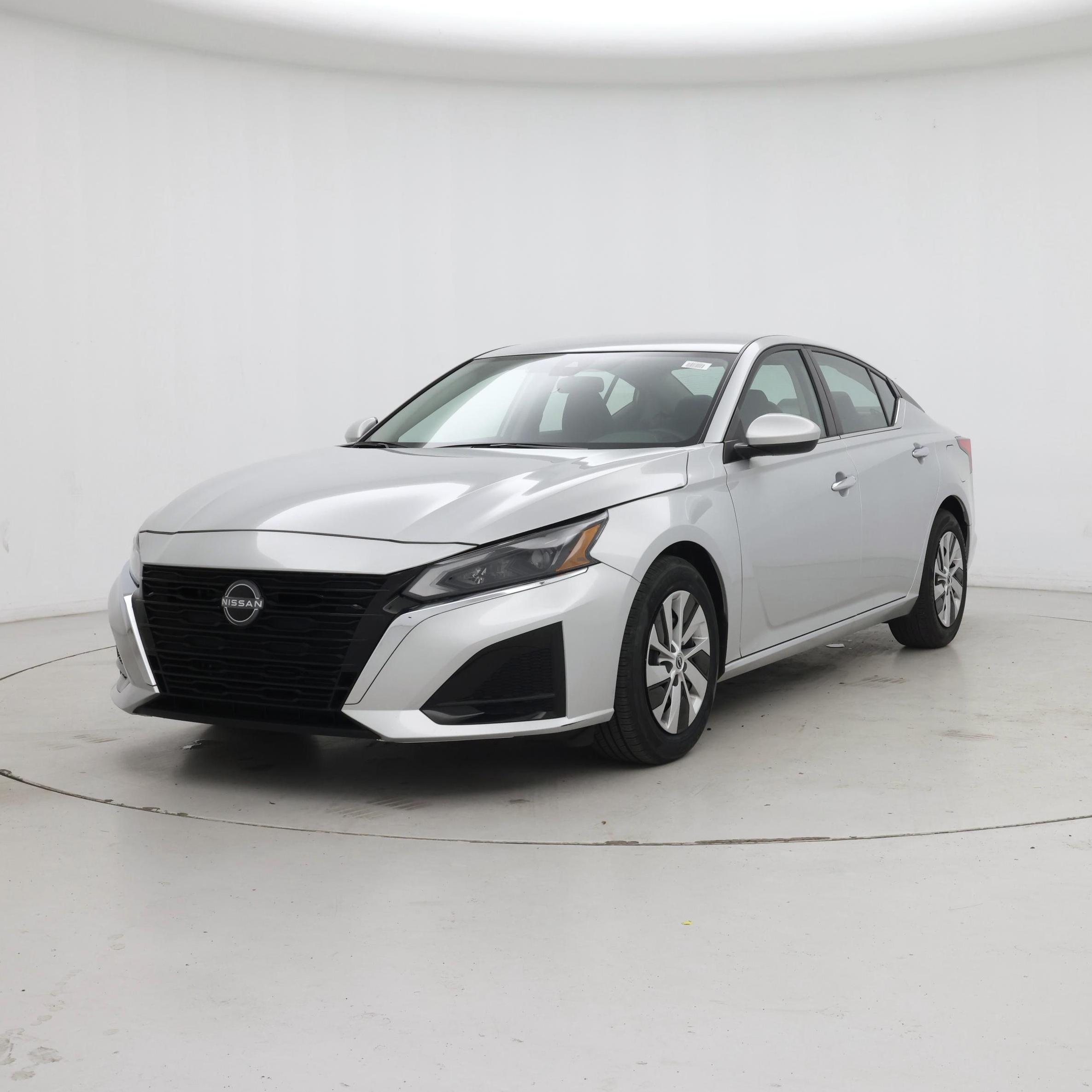 Thumbnail: 2023 Nissan Altima - 4