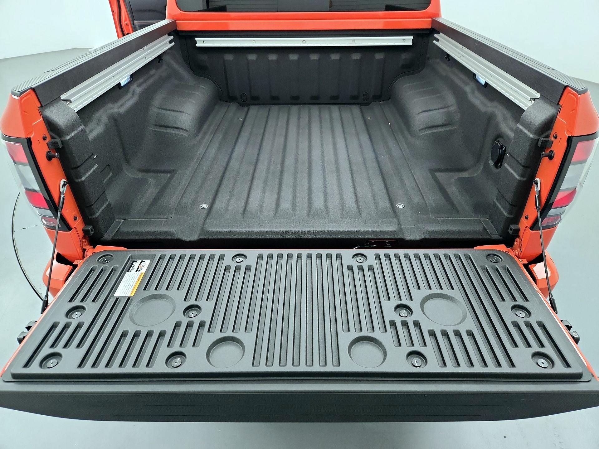 Thumbnail: 2025 Nissan Frontier - 20