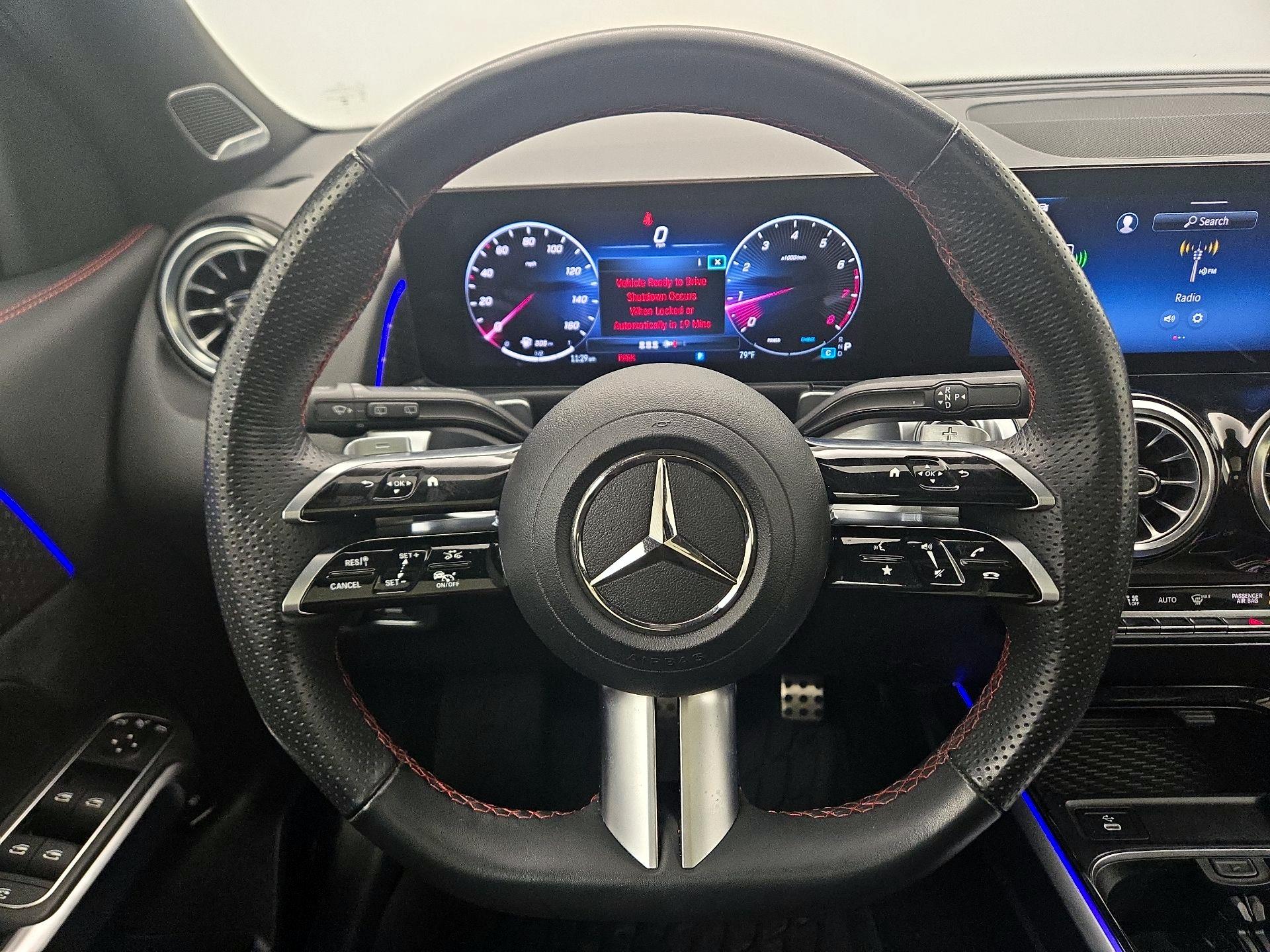 Thumbnail: 2024 Mercedes-Benz GLB - 10