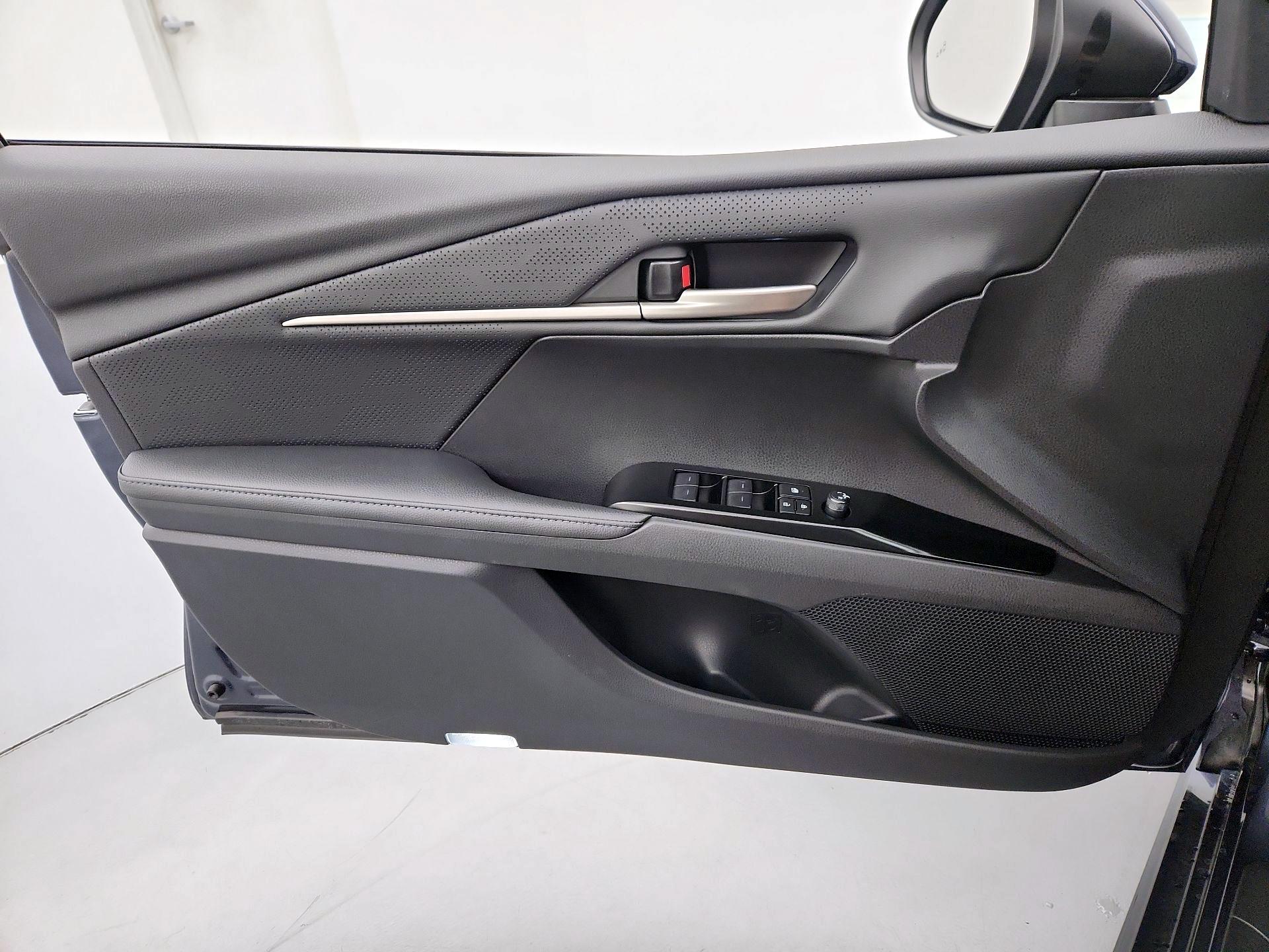 Thumbnail: 2026 Toyota Camry - 12