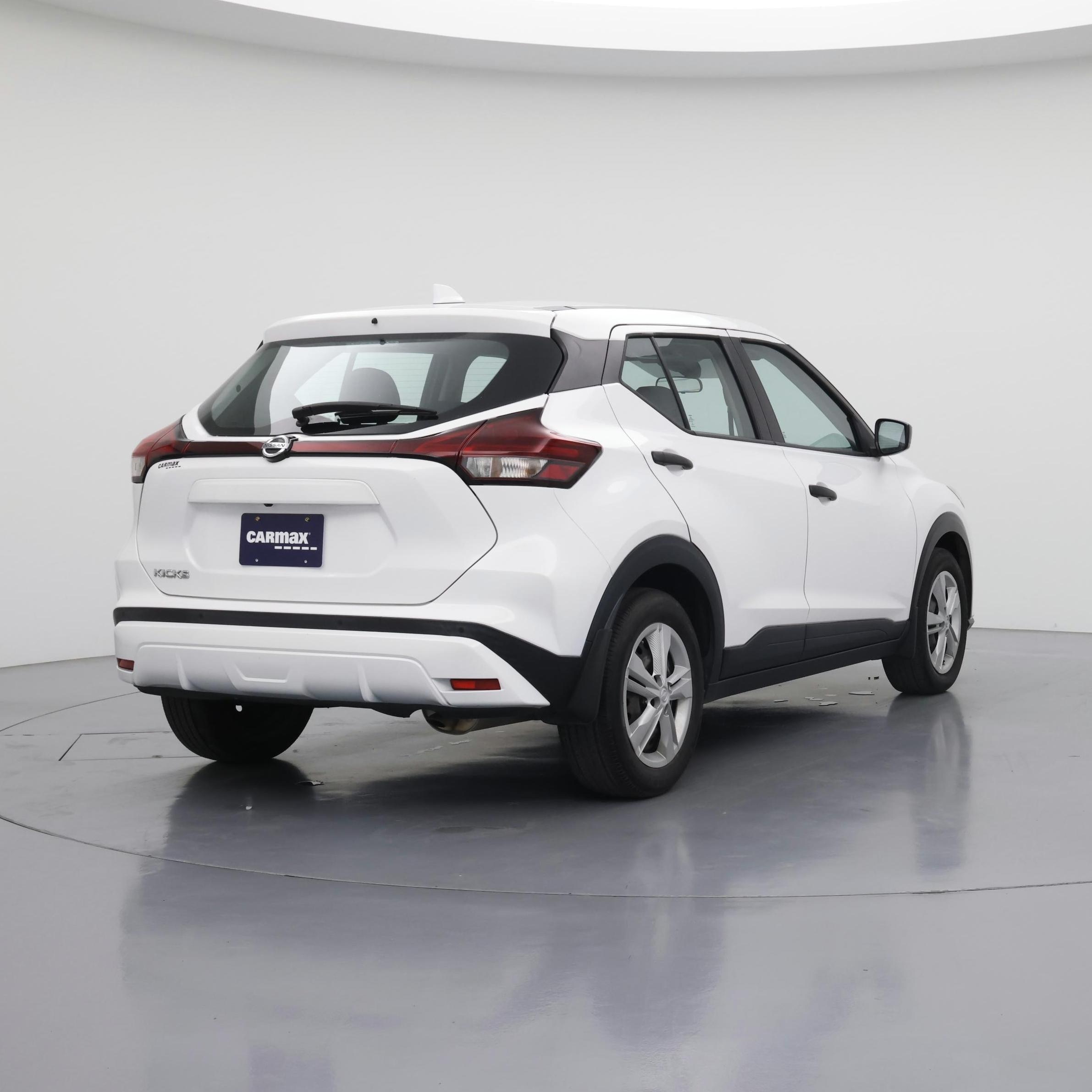 Thumbnail: 2021 Nissan Kicks - 8