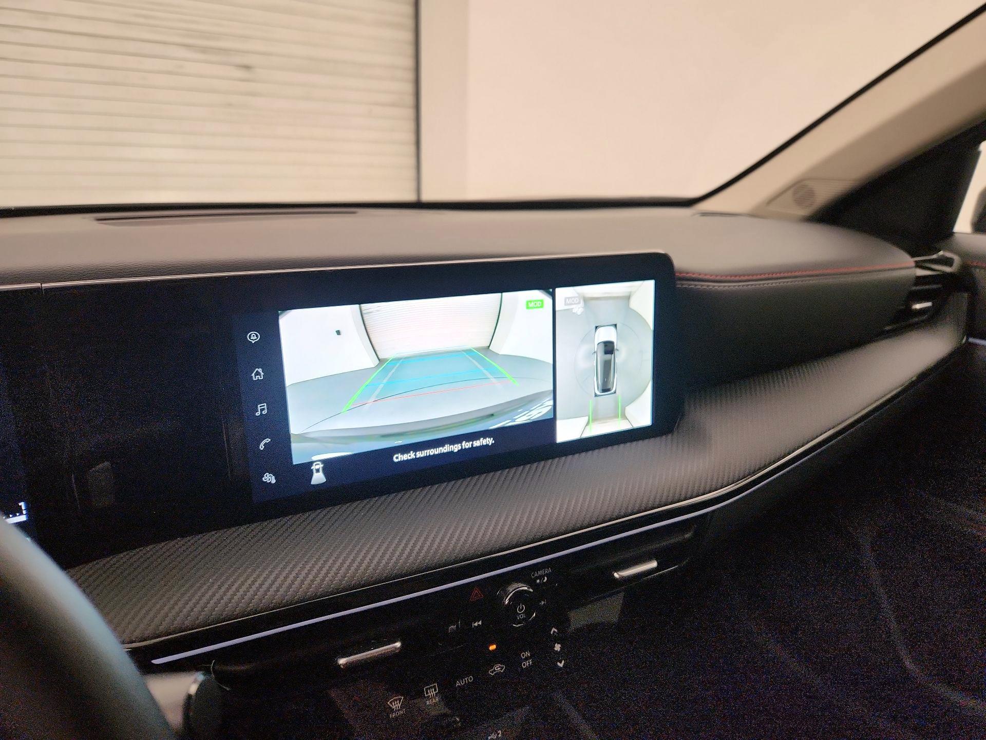 Thumbnail: 2025 Nissan Kicks - 14