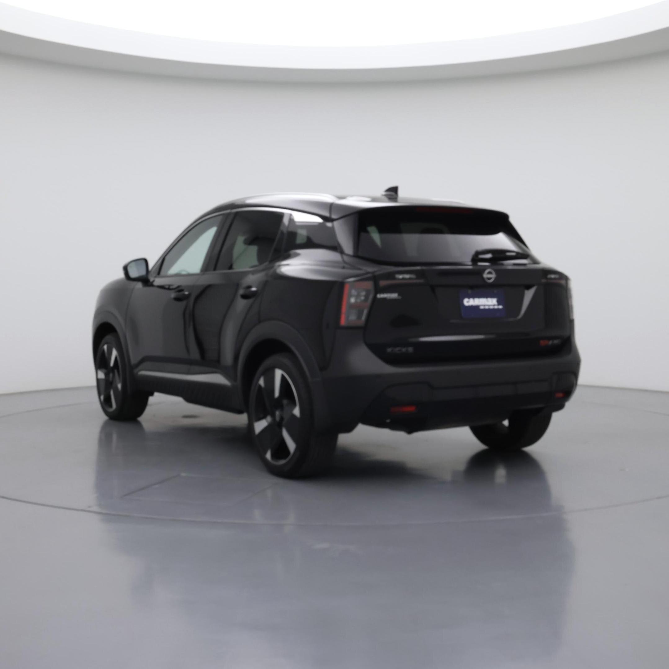 Thumbnail: 2025 Nissan Kicks - 2