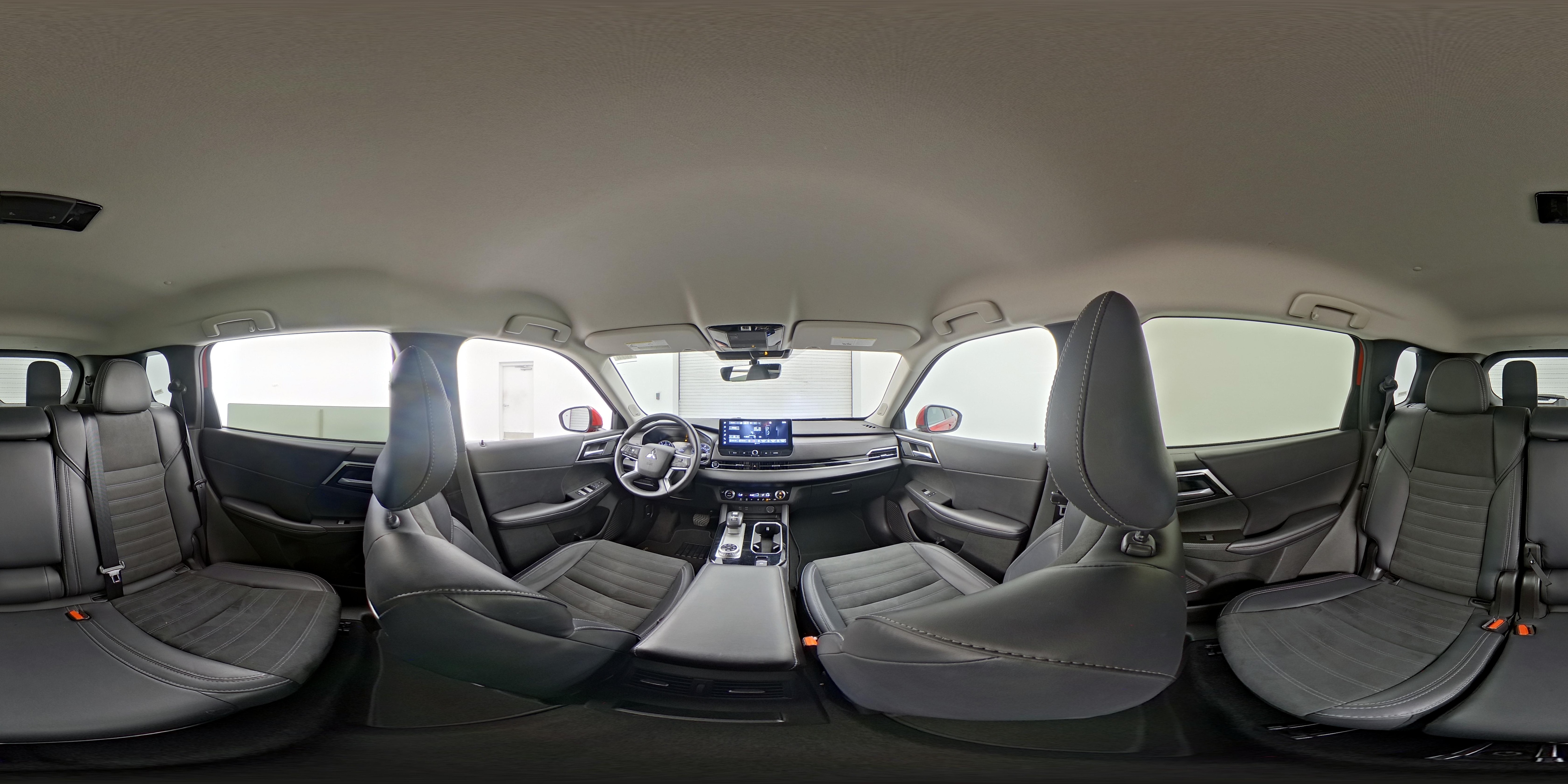 2025 Mitsubishi Outlander SE - Photo 26
