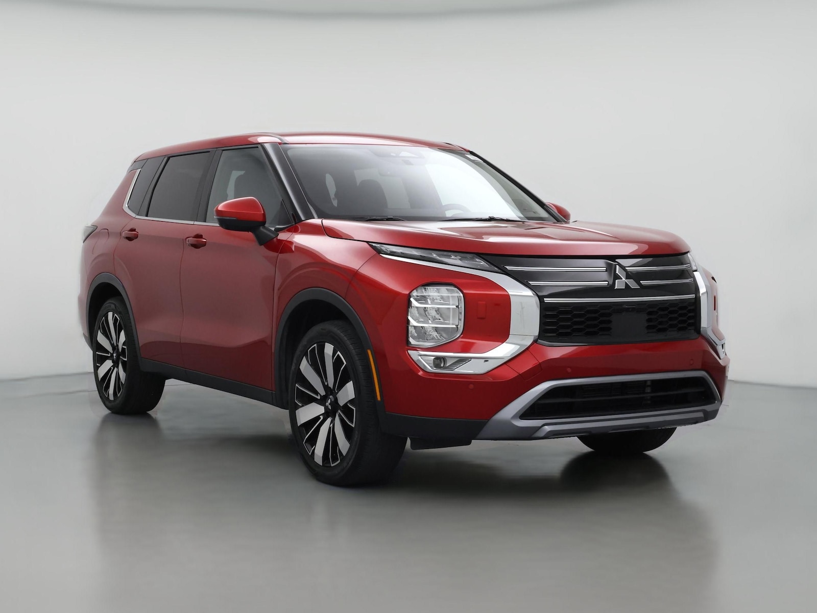 2025 Mitsubishi Outlander SE - Photo 1