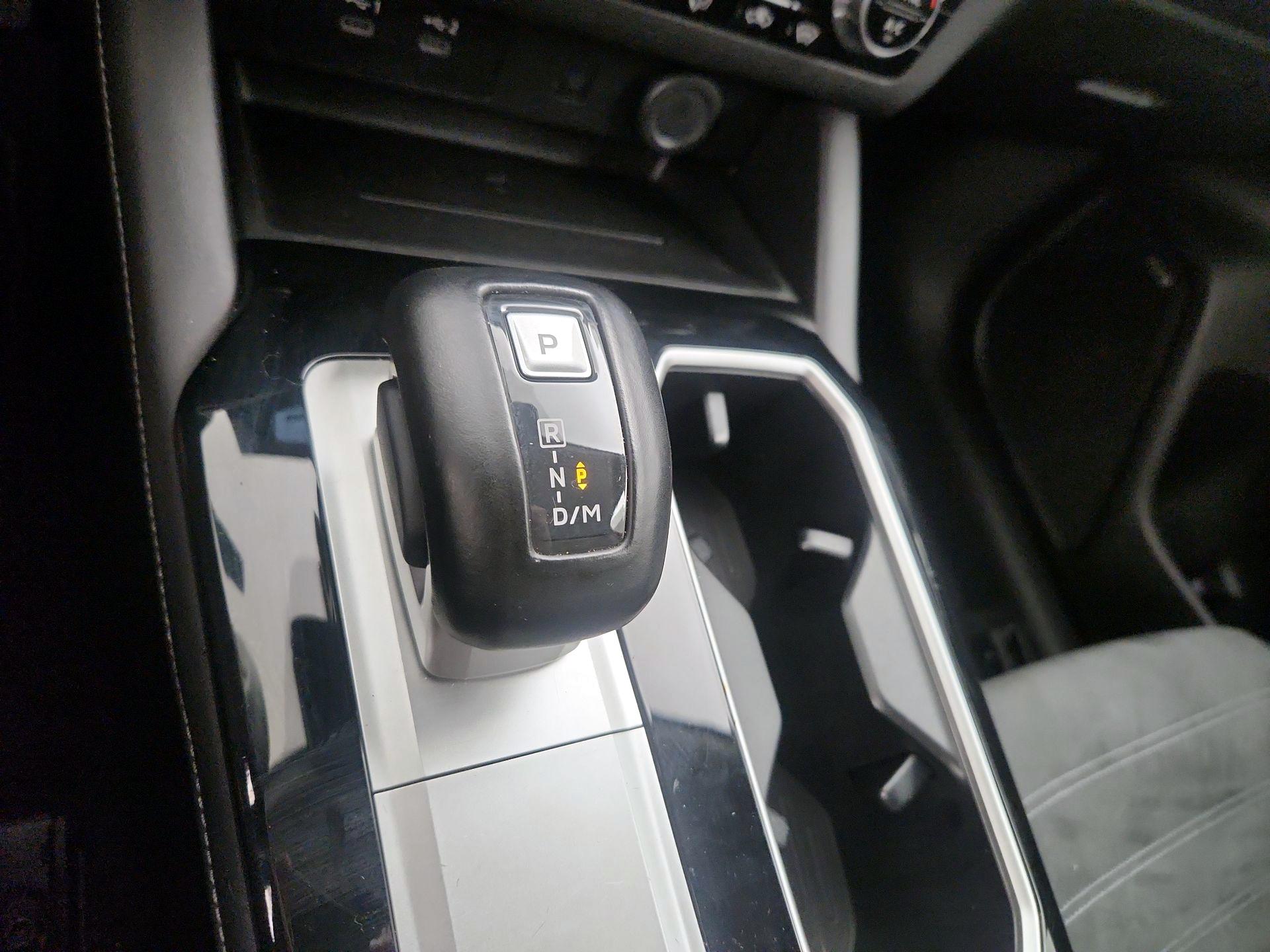 Thumbnail: 2025 Mitsubishi Outlander - 17