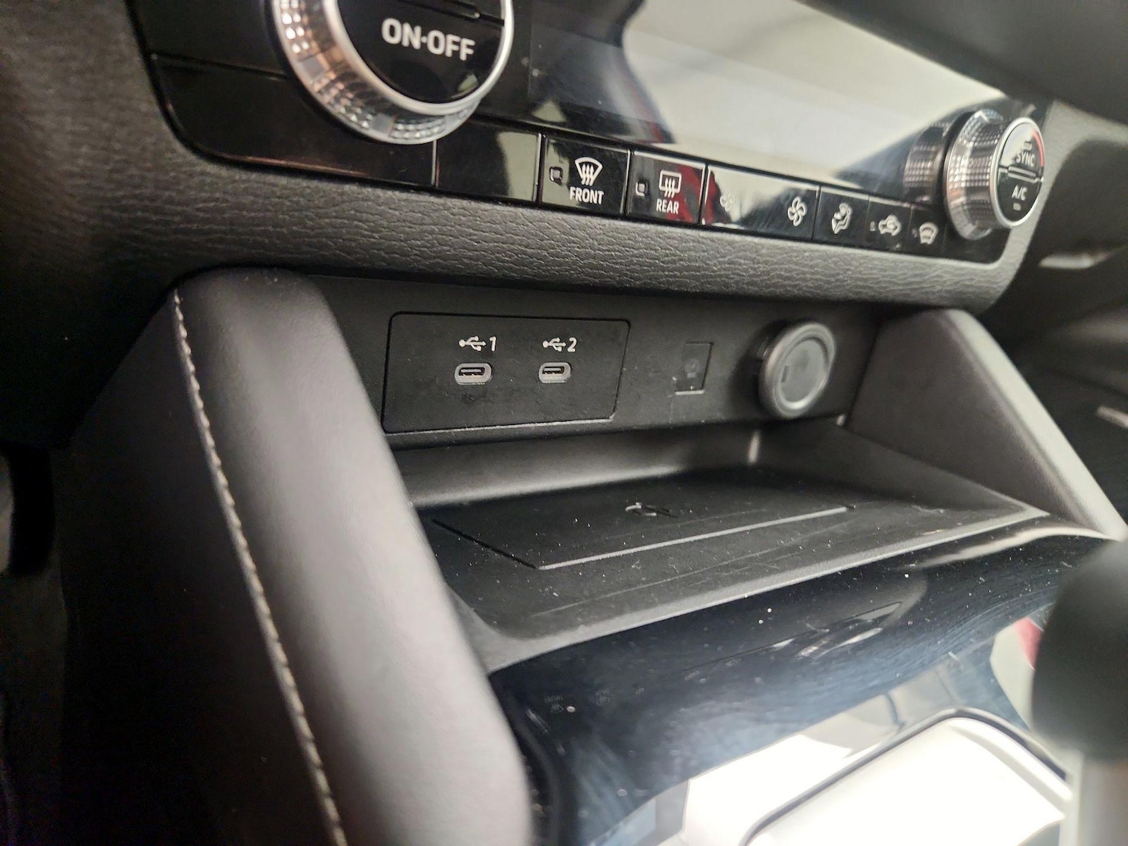 2025 Mitsubishi Outlander SE - Photo 19