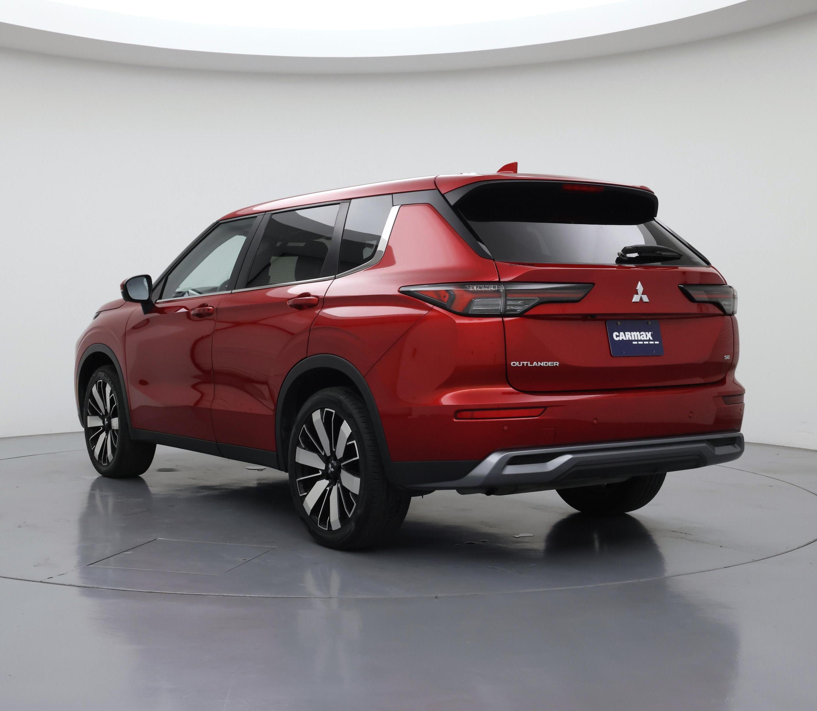 Thumbnail: 2025 Mitsubishi Outlander - 2