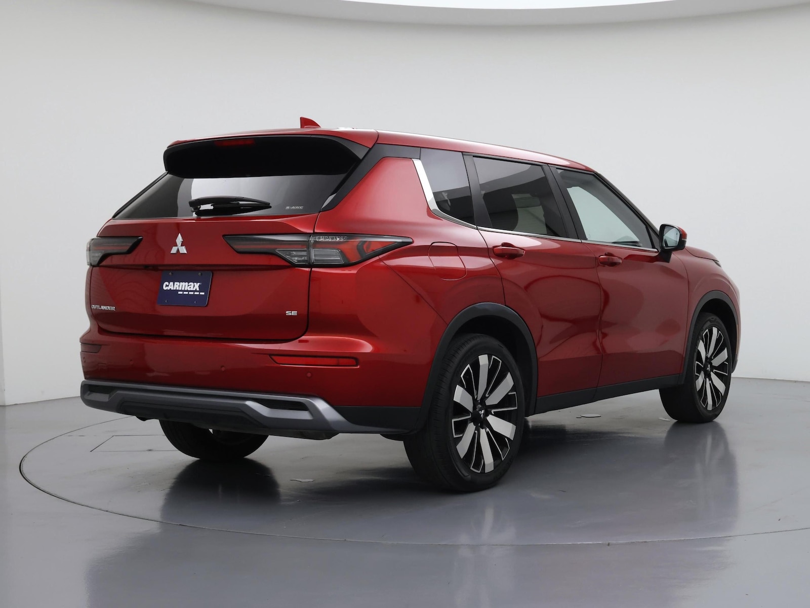 2025 Mitsubishi Outlander SE - Photo 9