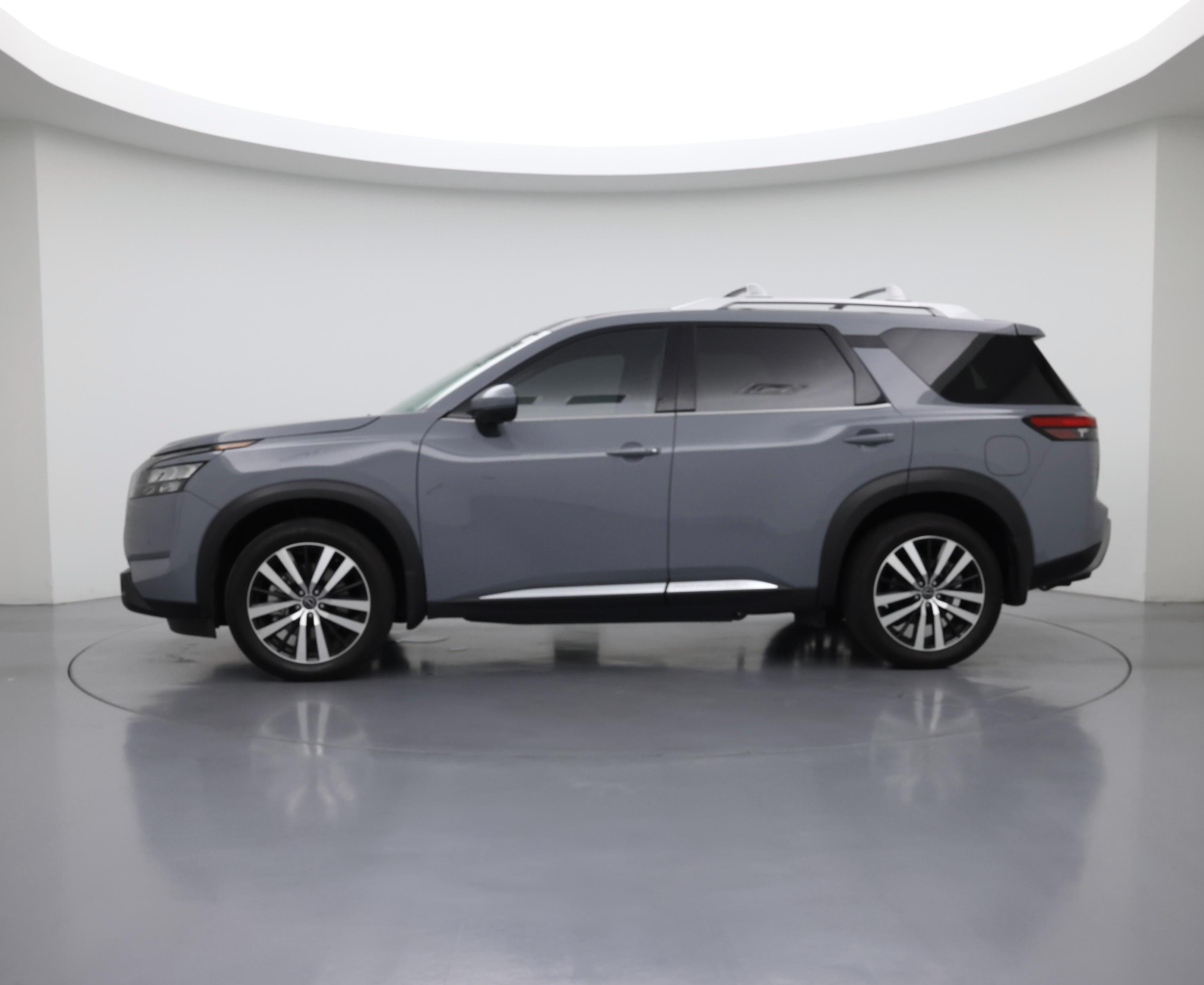Thumbnail: 2025 Nissan Pathfinder - 3