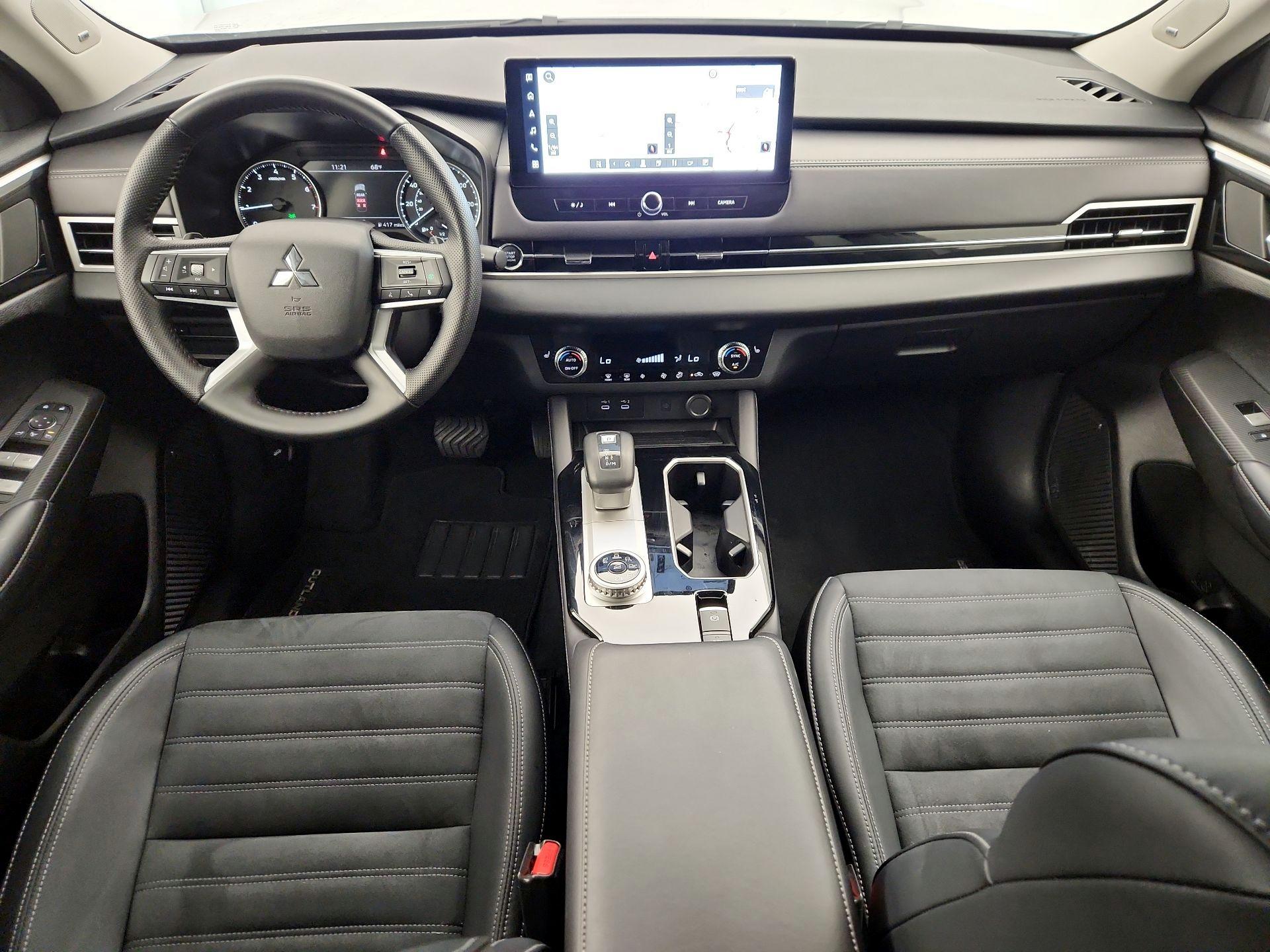 Thumbnail: 2025 Mitsubishi Outlander - 9