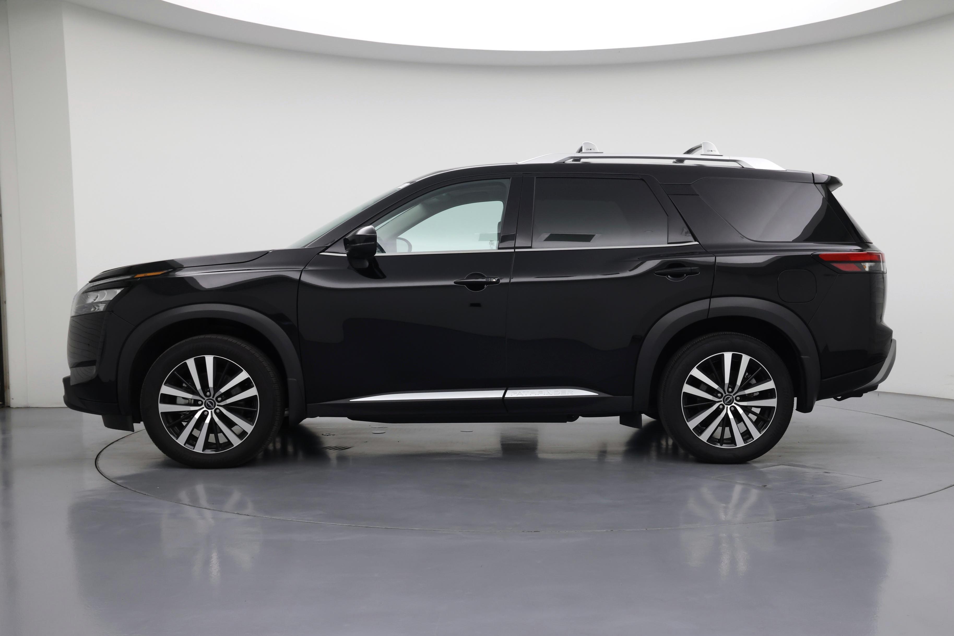 Thumbnail: 2025 Nissan Pathfinder - 3