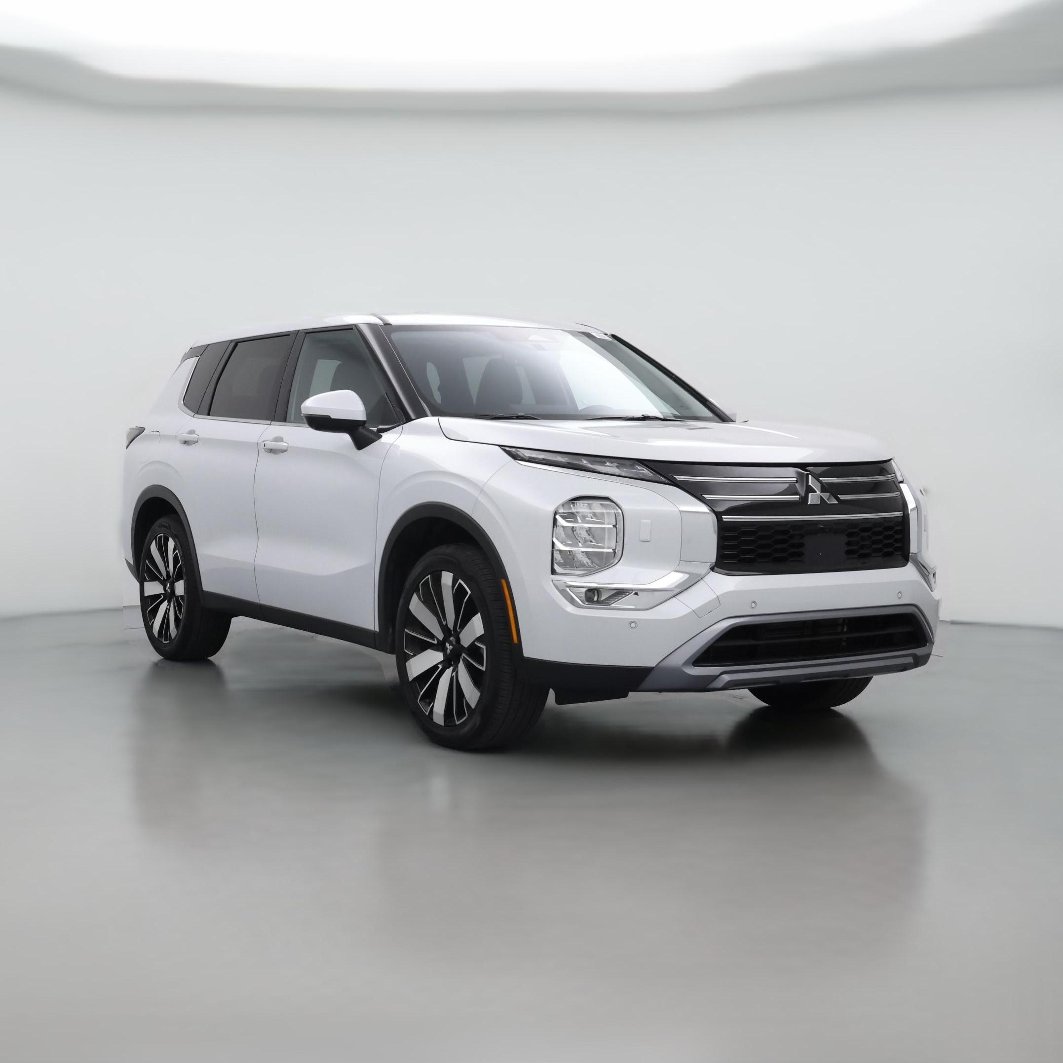 Thumbnail: 2025 Mitsubishi Outlander - 1