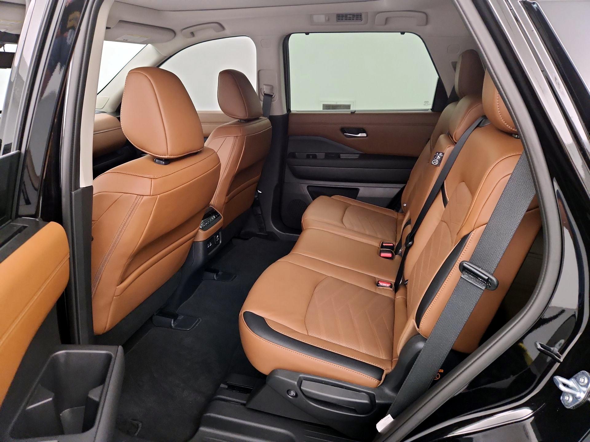 Thumbnail: 2025 Nissan Pathfinder - 19