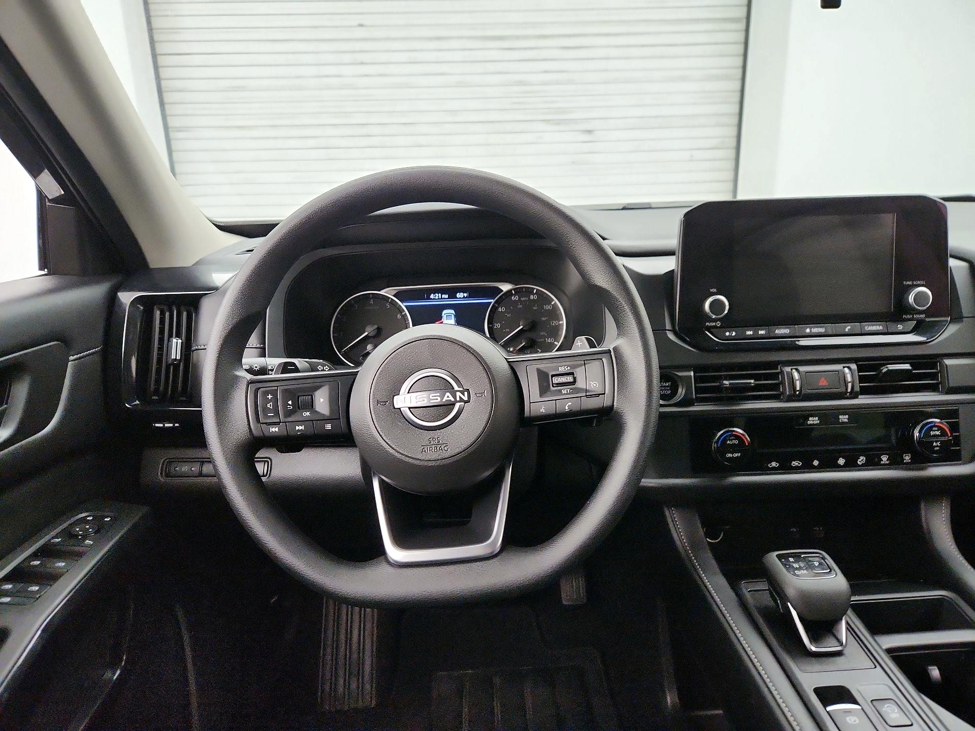 Thumbnail: 2025 Nissan Pathfinder - 10
