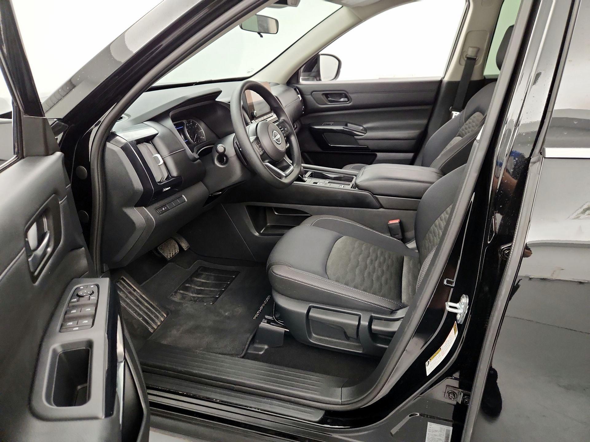 Thumbnail: 2025 Nissan Pathfinder - 11
