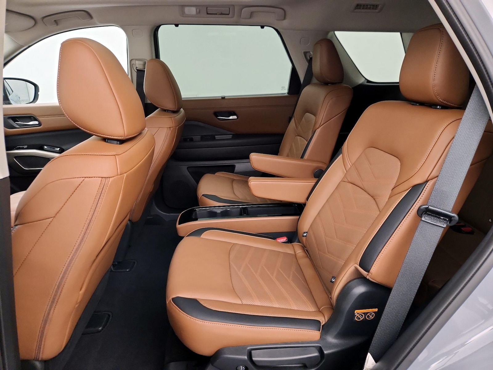 2025 Nissan Pathfinder Platinum - Photo 21
