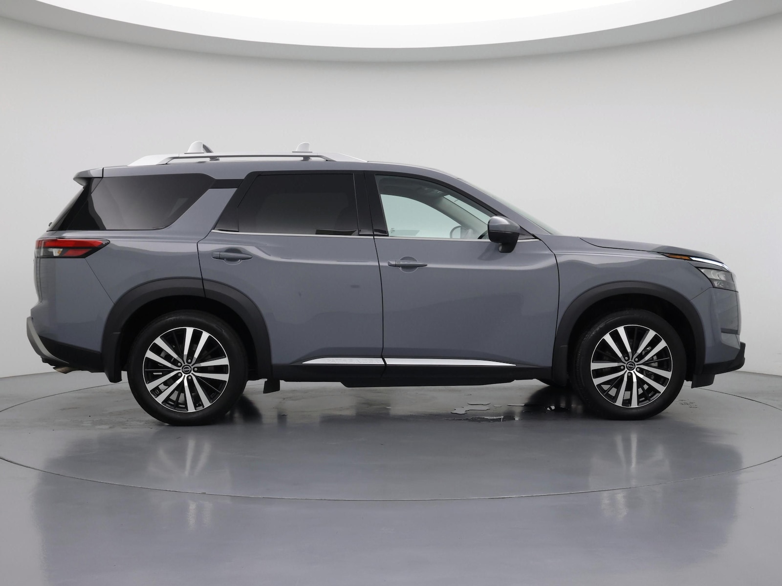 2025 Nissan Pathfinder Platinum - Photo 8