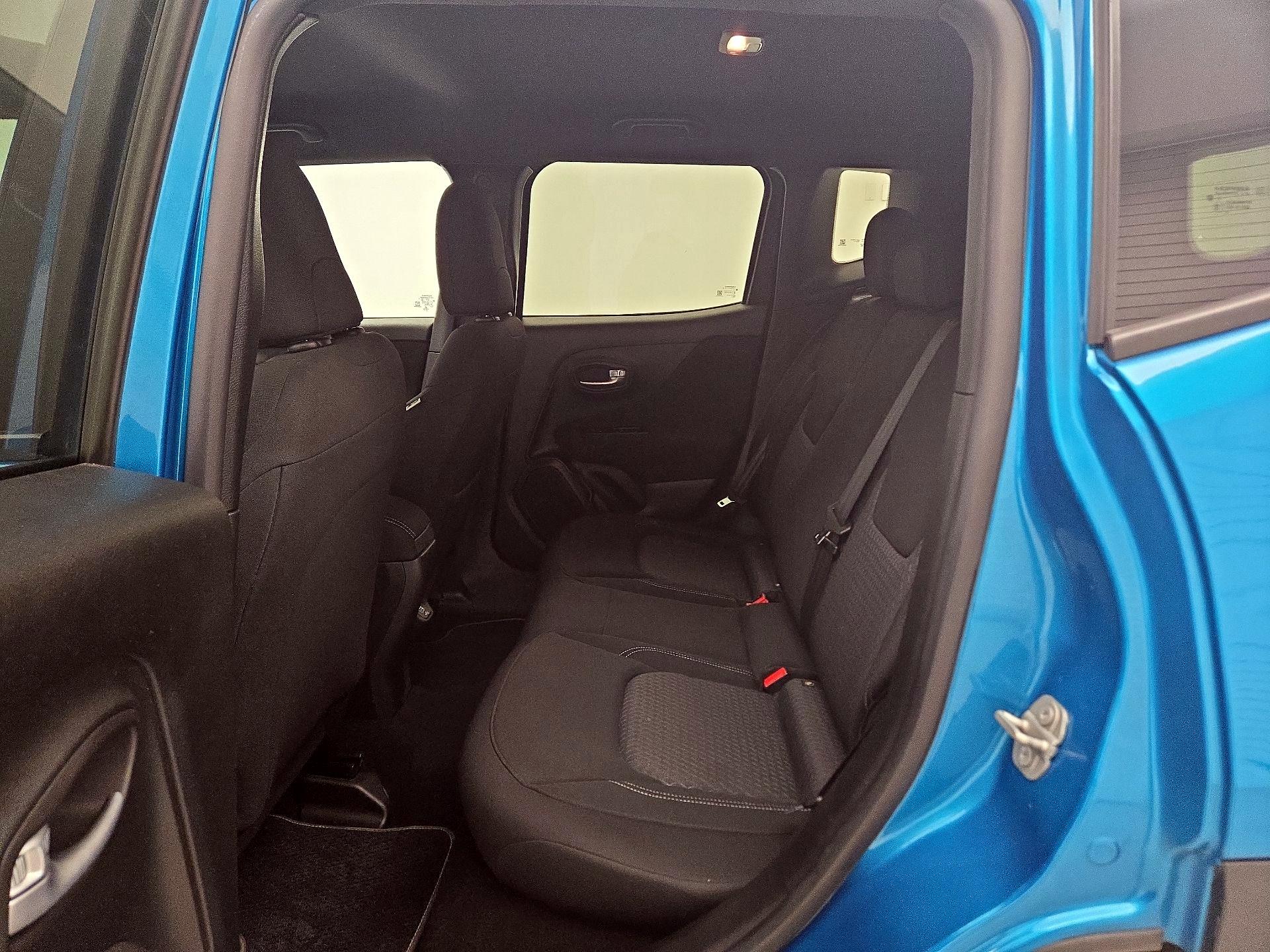 Thumbnail: 2021 Jeep Renegade - 20