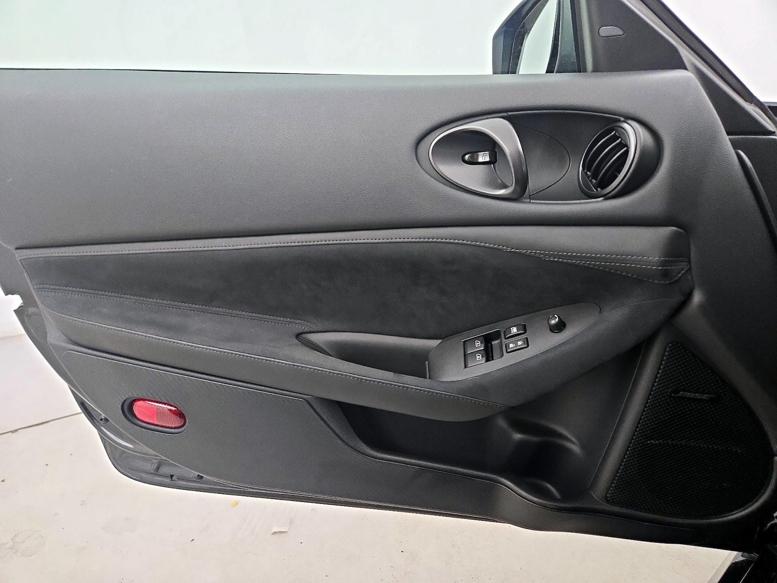 2024 Nissan Z Performance - Photo 13