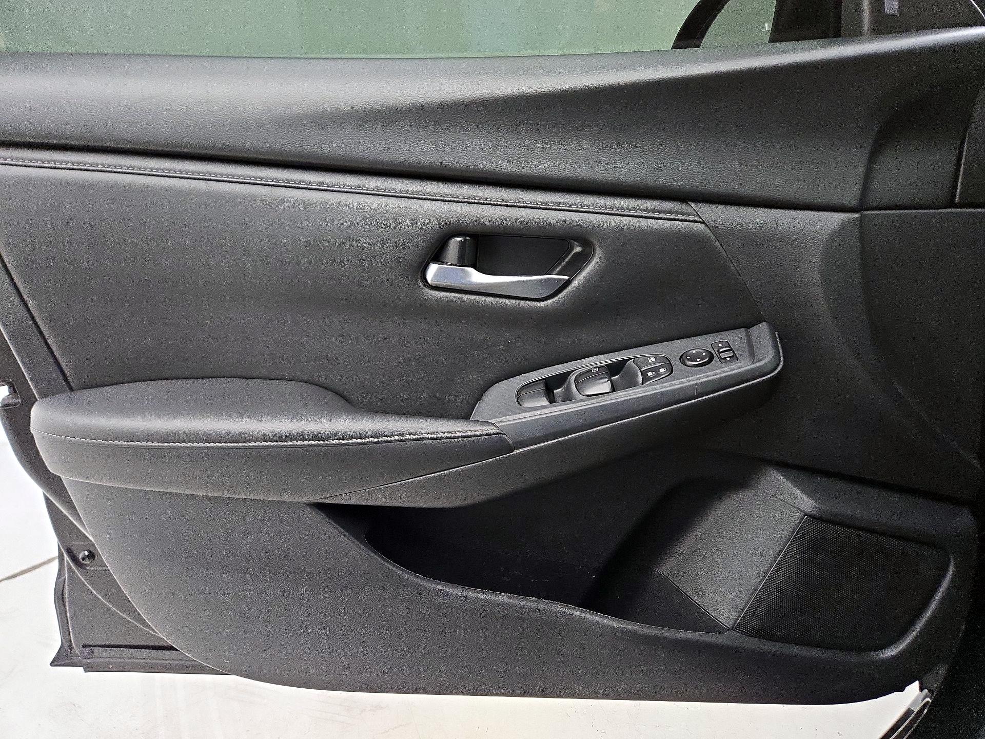 Thumbnail: 2024 Nissan Sentra - 10