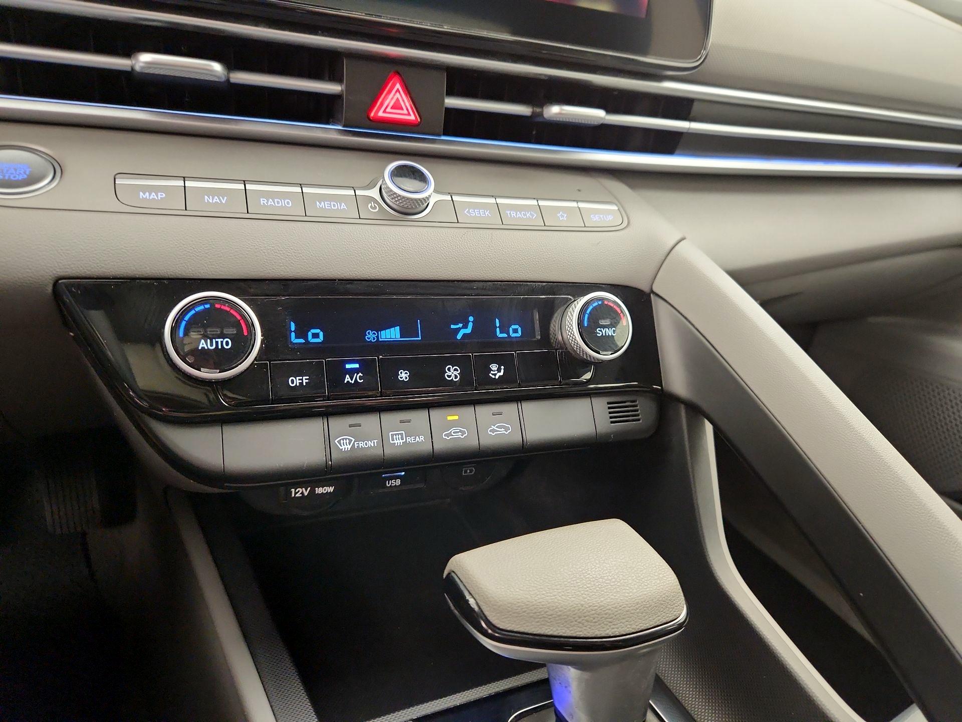 Thumbnail: 2024 Hyundai Elantra - 16