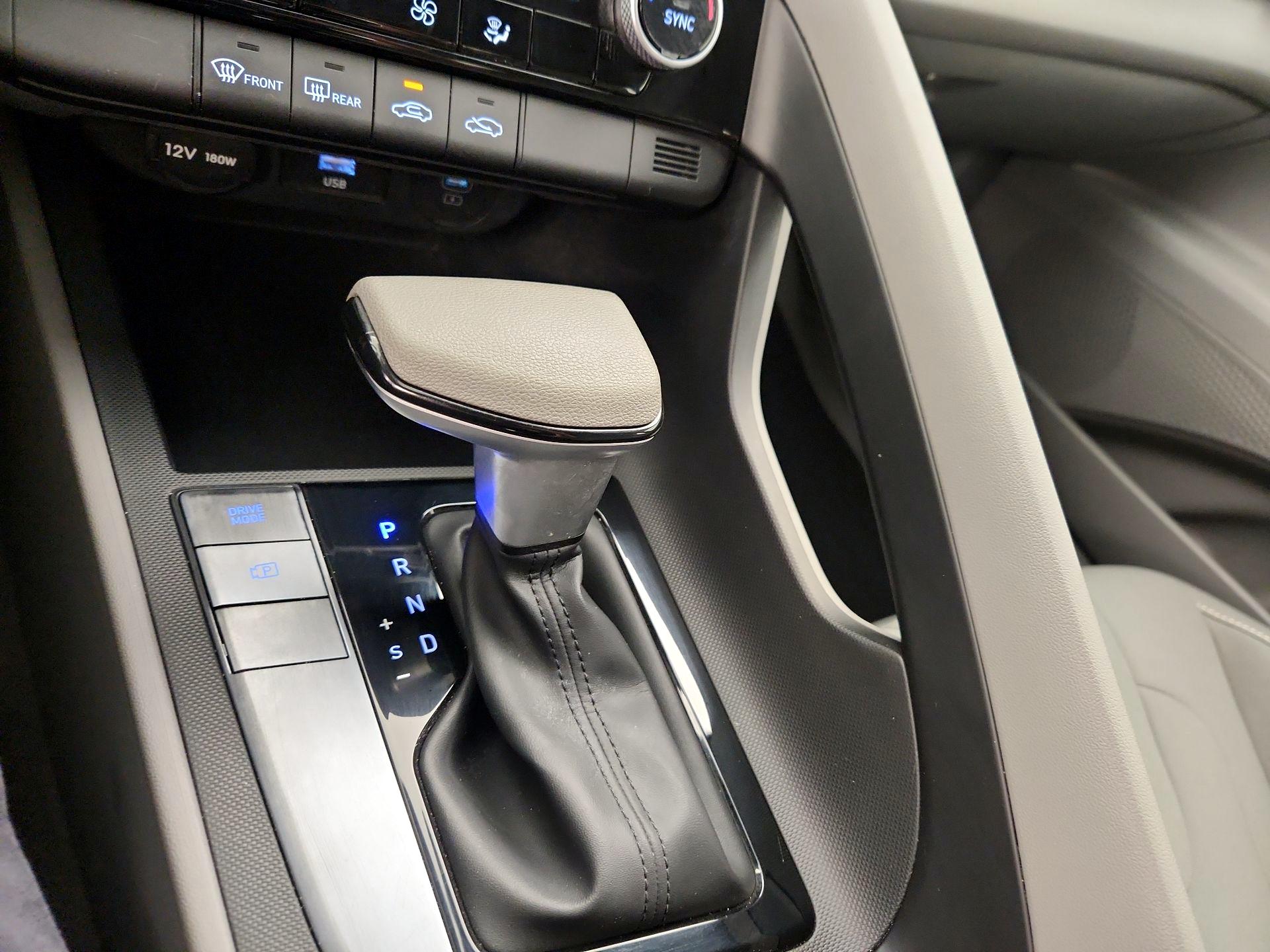 Thumbnail: 2024 Hyundai Elantra - 17