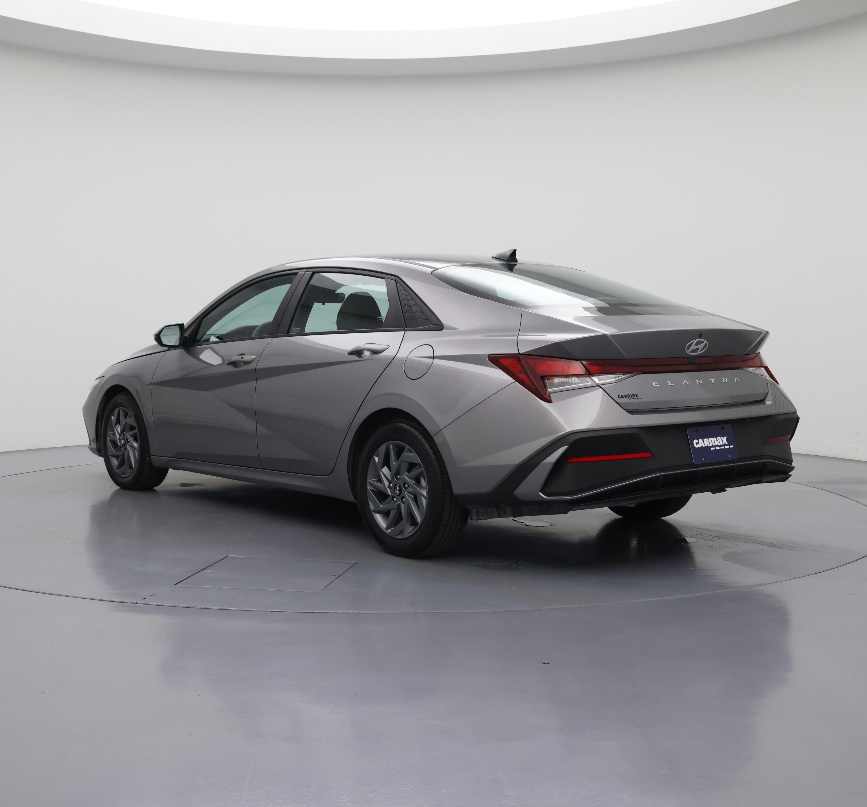 Thumbnail: 2024 Hyundai Elantra - 2