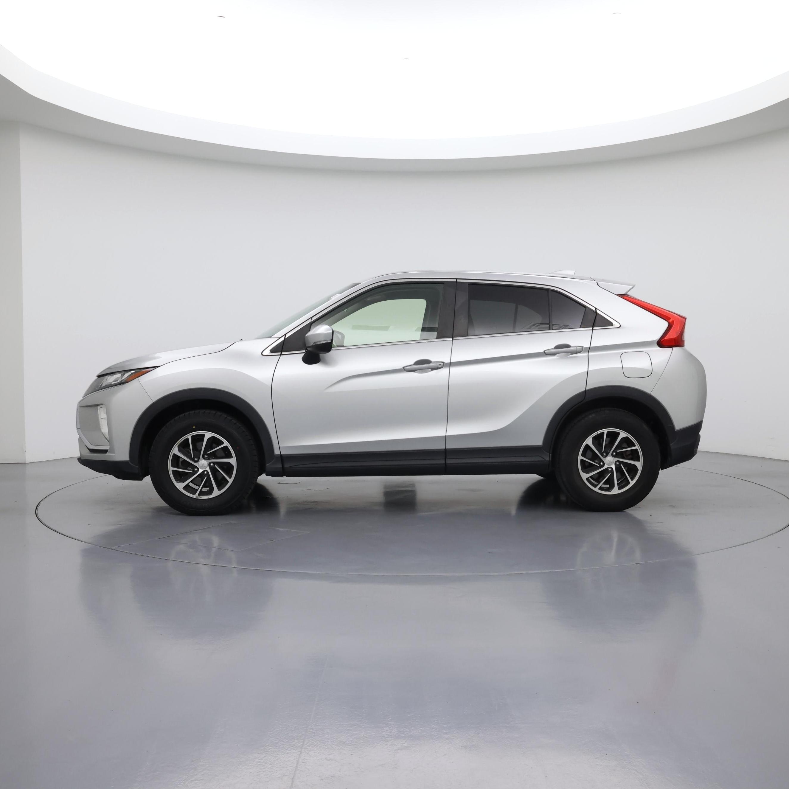 Thumbnail: 2020 Mitsubishi Eclipse Cross - 3