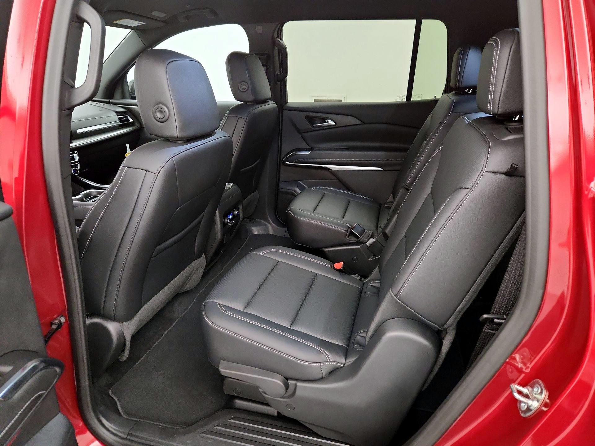 Thumbnail: 2024 Chevrolet Traverse - 19