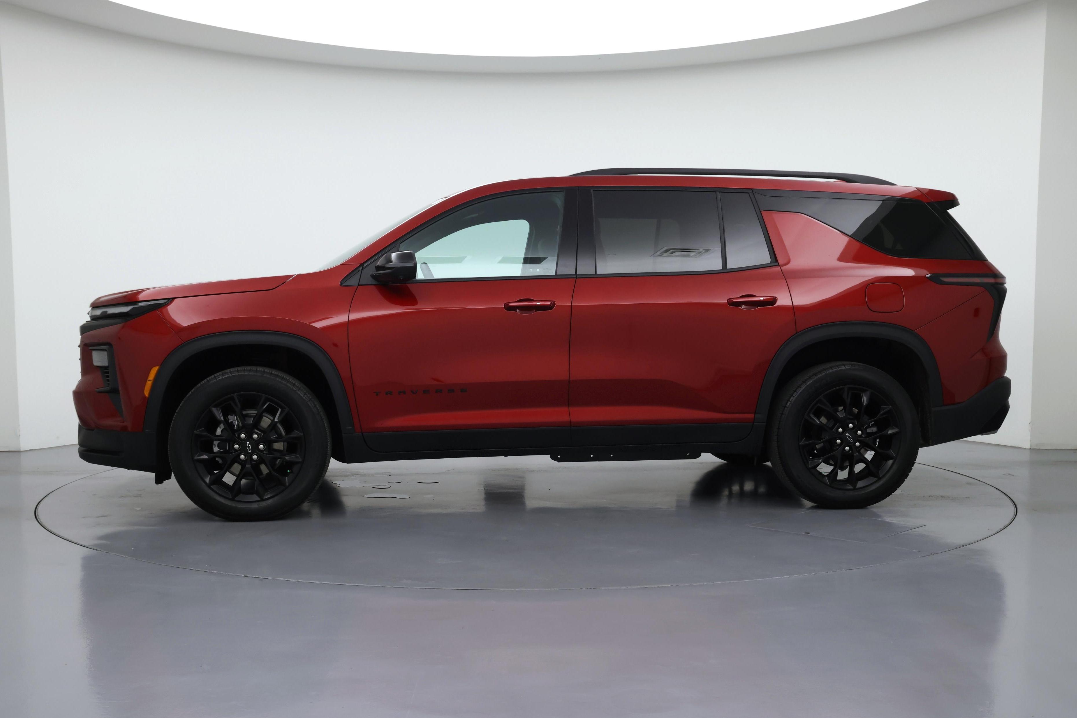 Thumbnail: 2024 Chevrolet Traverse - 3