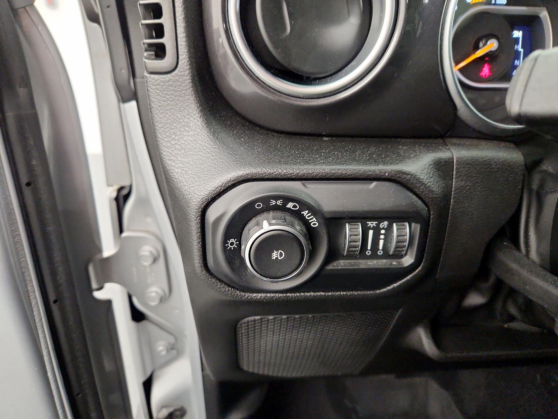 Thumbnail: 2022 Jeep Wrangler - 13