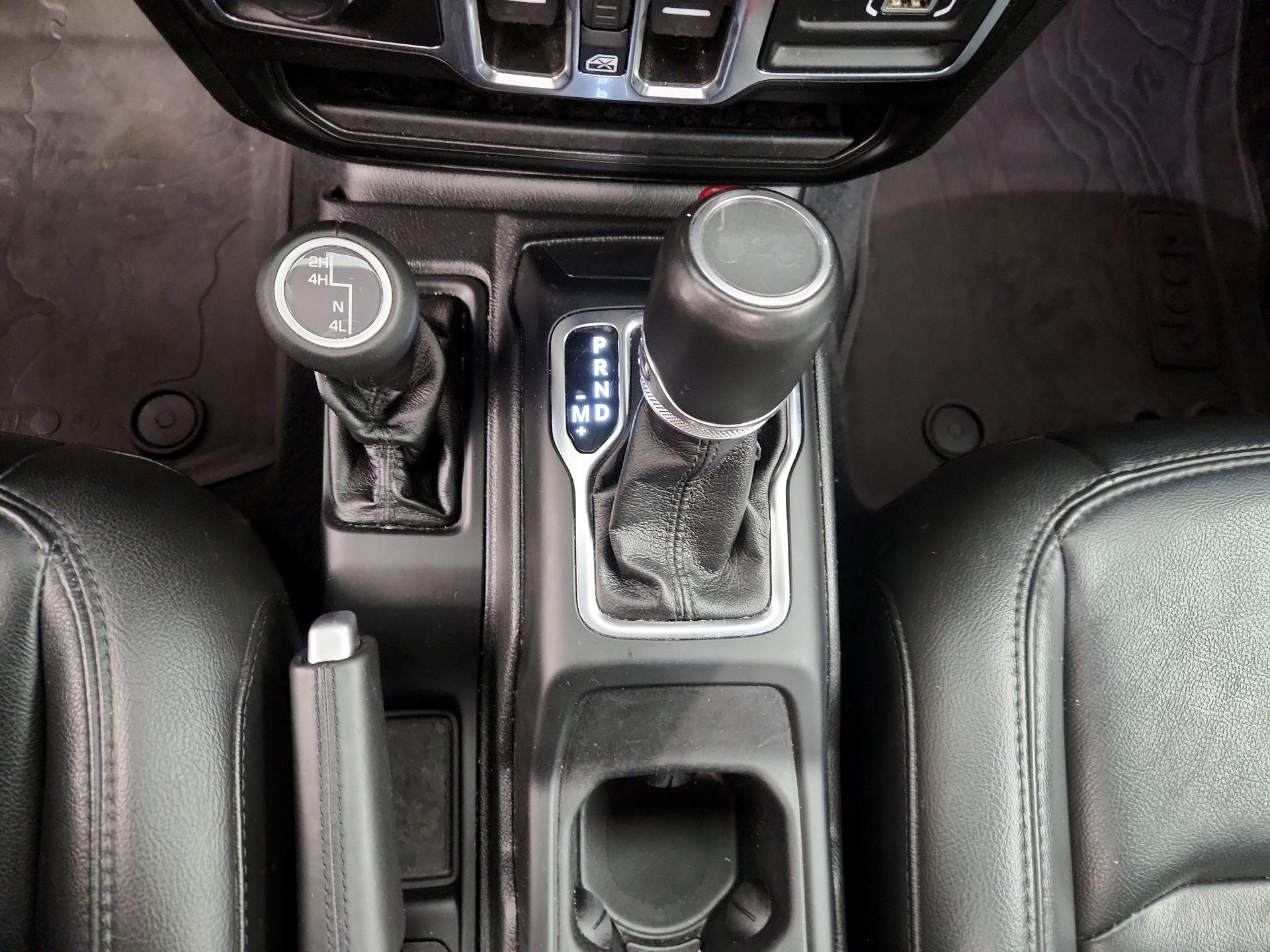 Thumbnail: 2022 Jeep Wrangler - 18