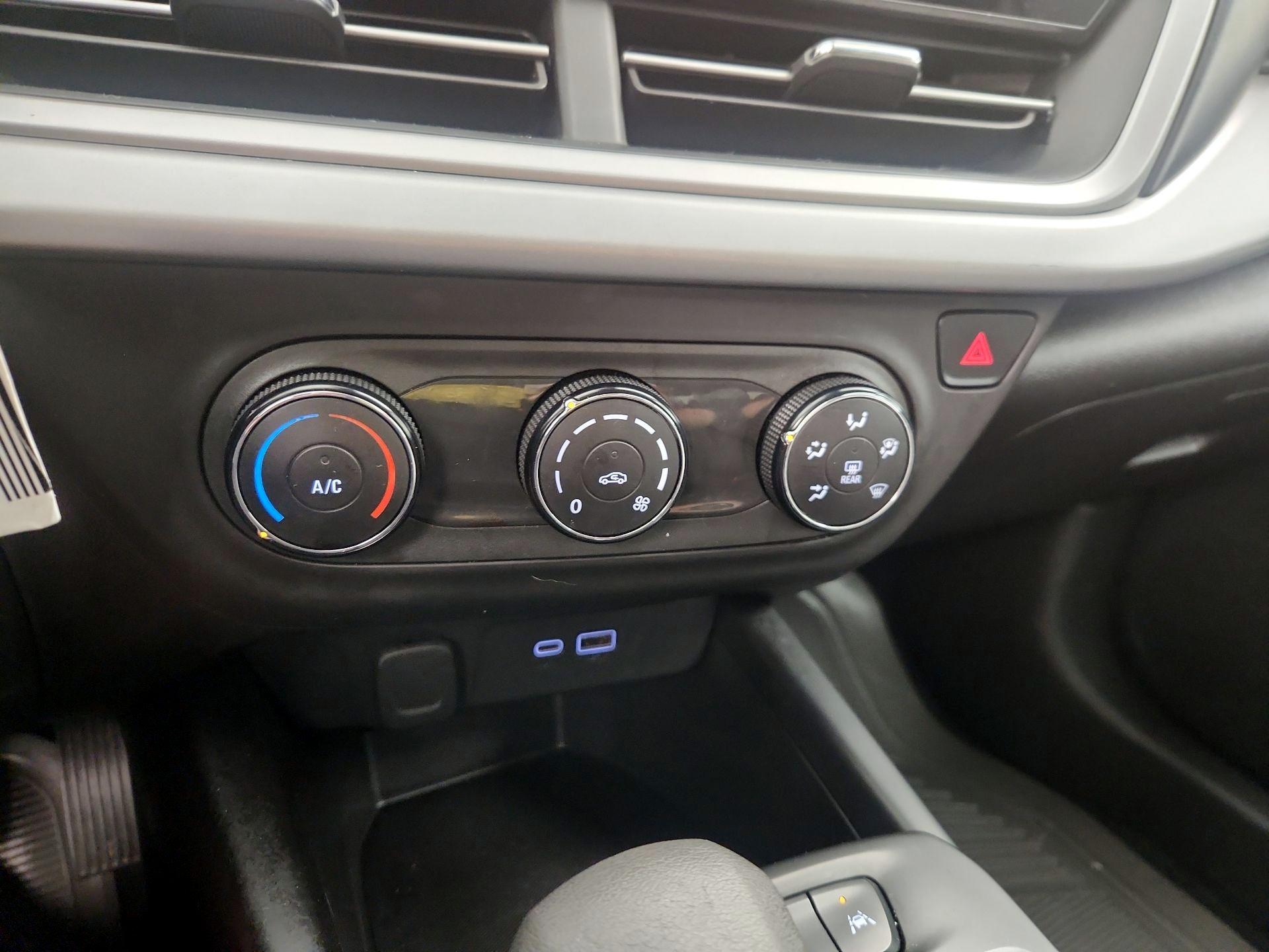 Thumbnail: 2024 Chevrolet Trax - 16