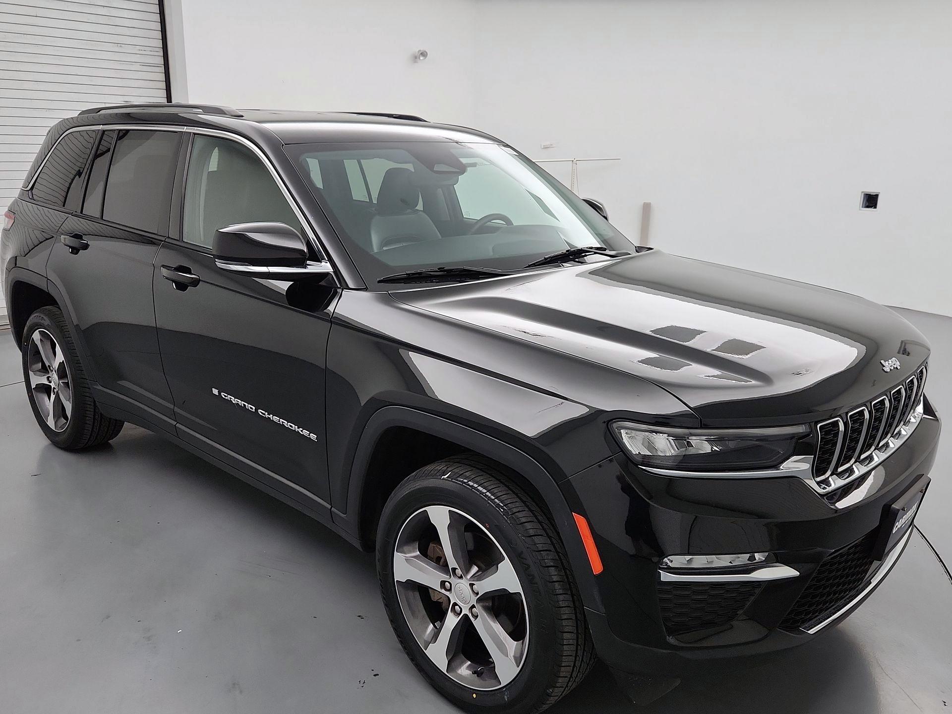 Thumbnail: 2023 Jeep Grand Cherokee - 1