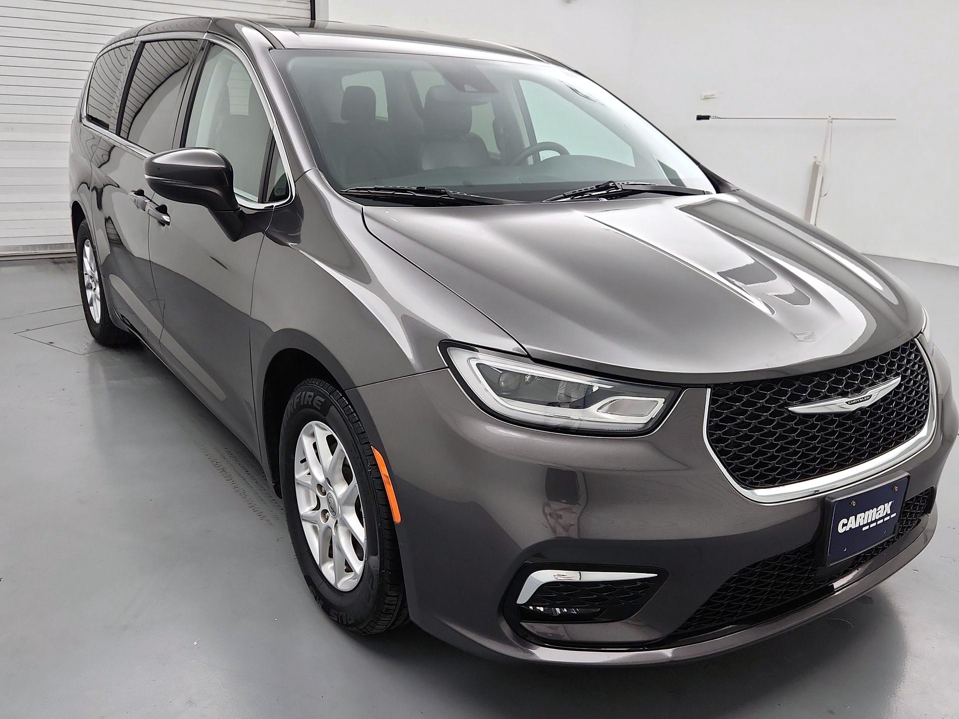 Gray 2023 Chrysler Pacifica Minivan Front-Wheel Drive Automatic