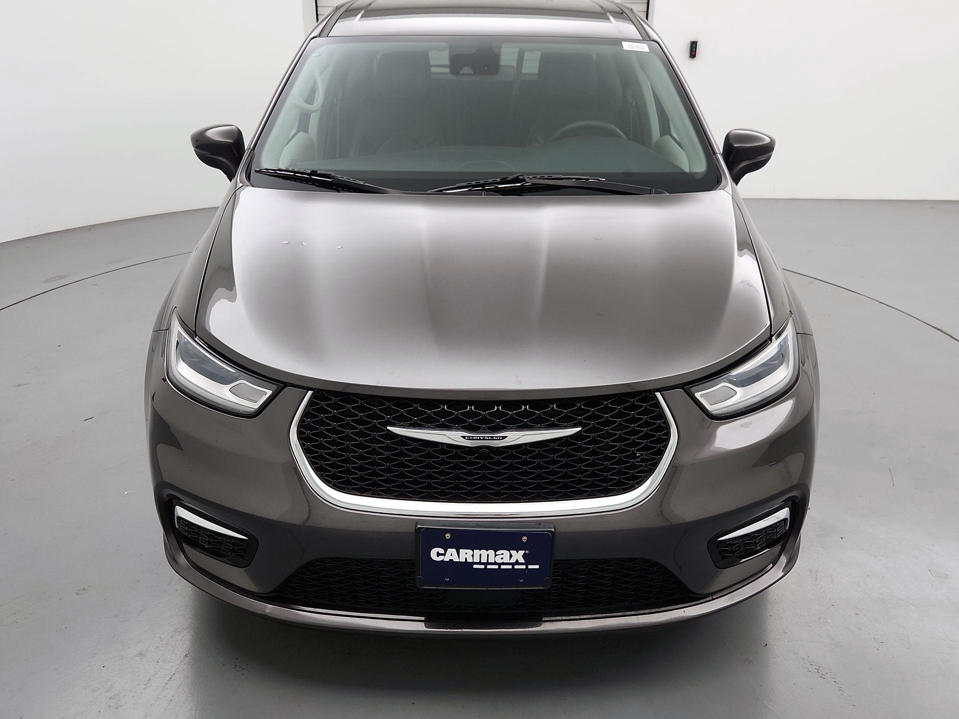 Thumbnail: 2023 Chrysler Pacifica - 2