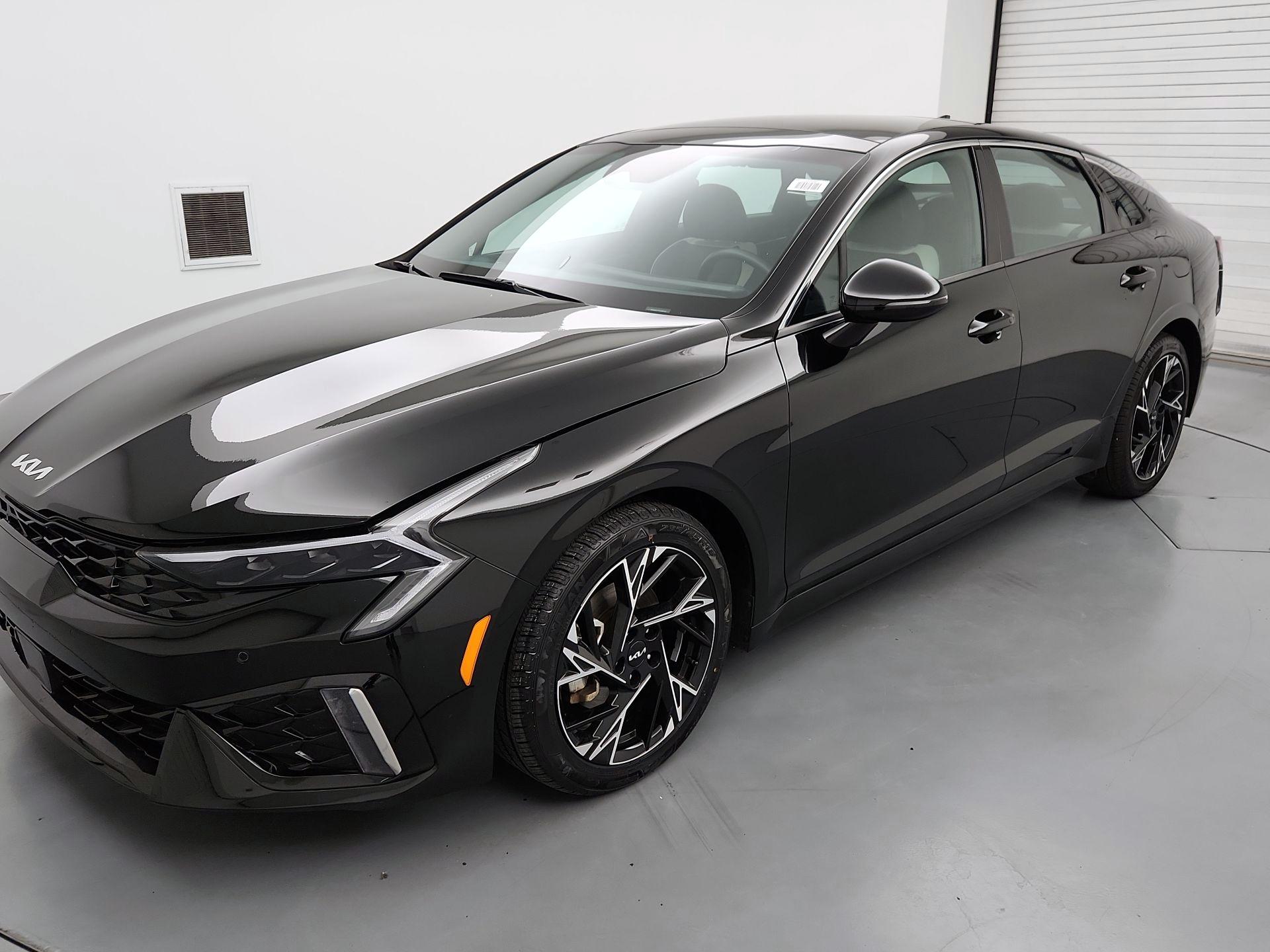 Thumbnail: 2025 Kia K5 - 3