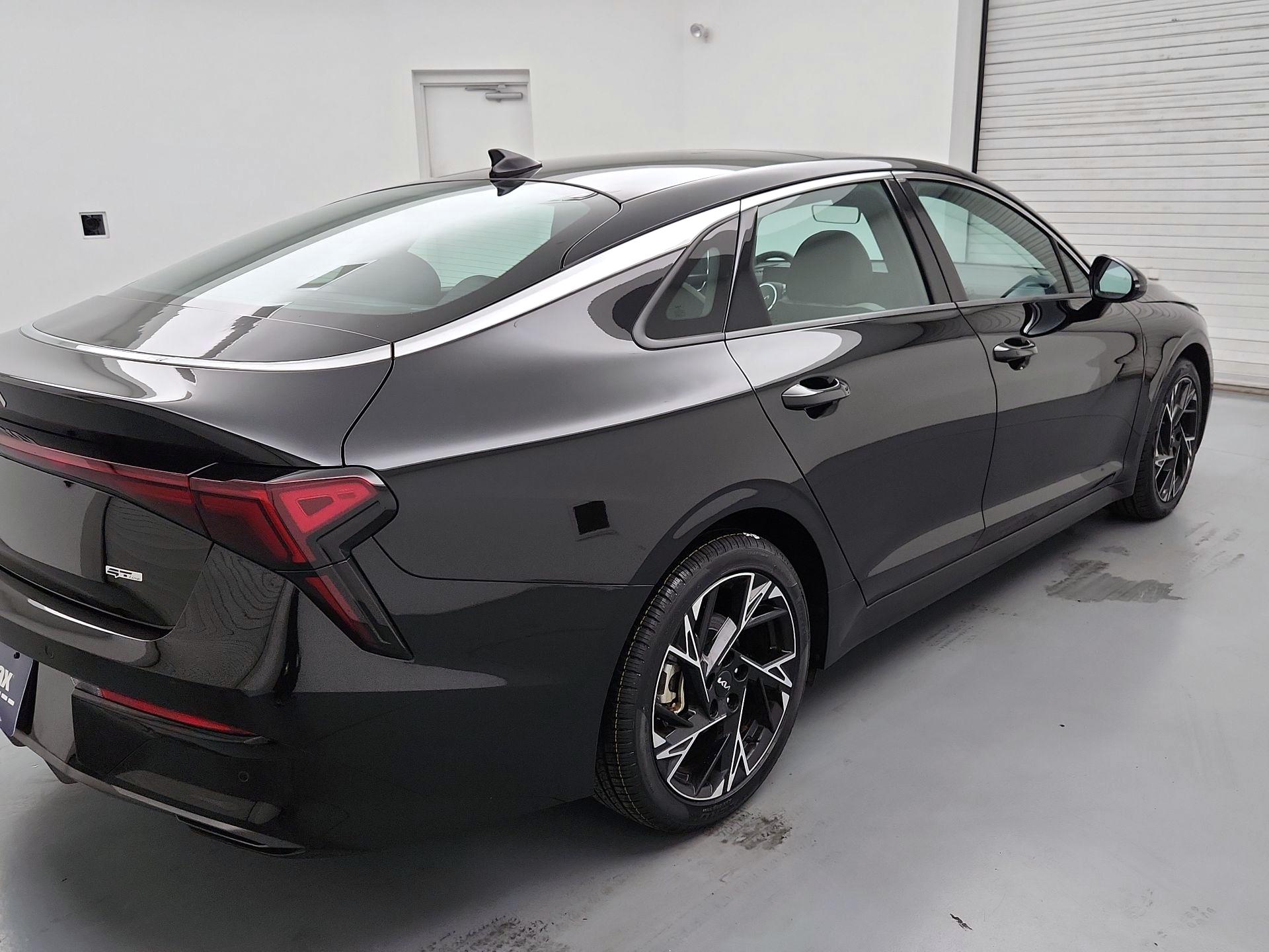 Thumbnail: 2025 Kia K5 - 5