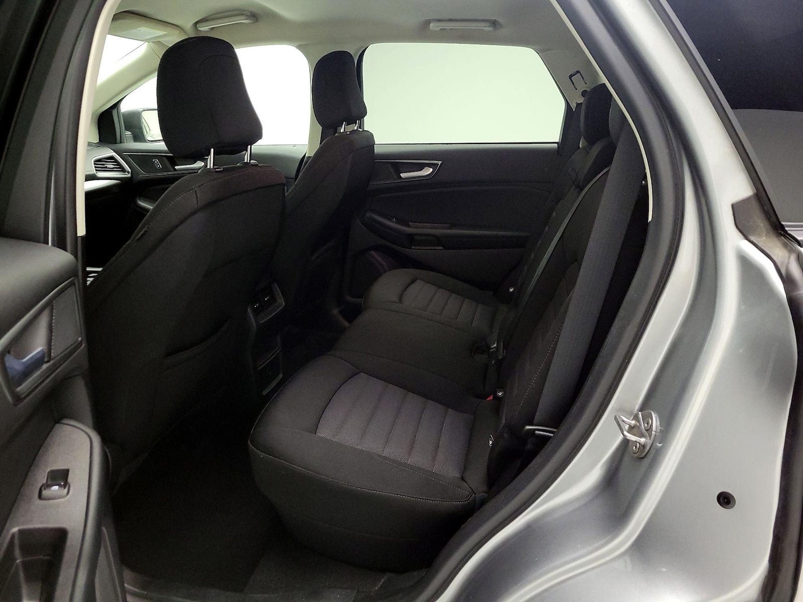 2024 Ford Edge SE - Photo 18