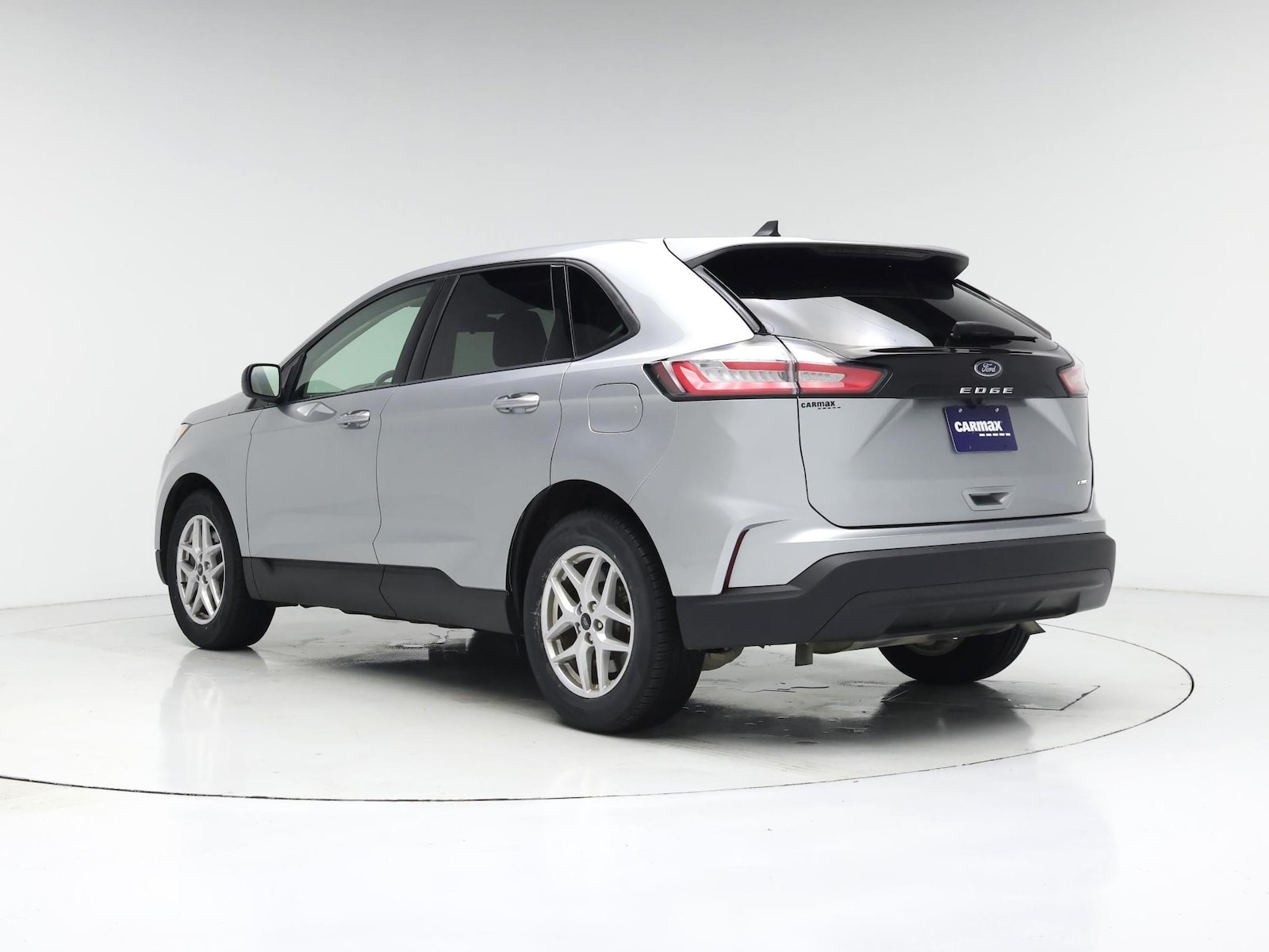 2024 Ford Edge SE - Photo 3