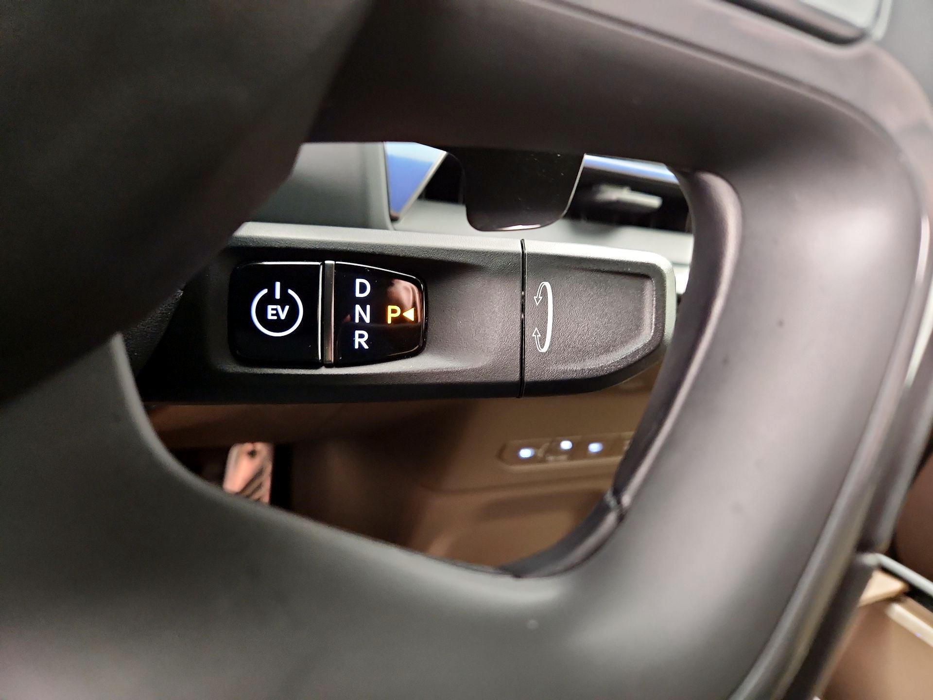 Thumbnail: 2024 Kia EV9 - 17