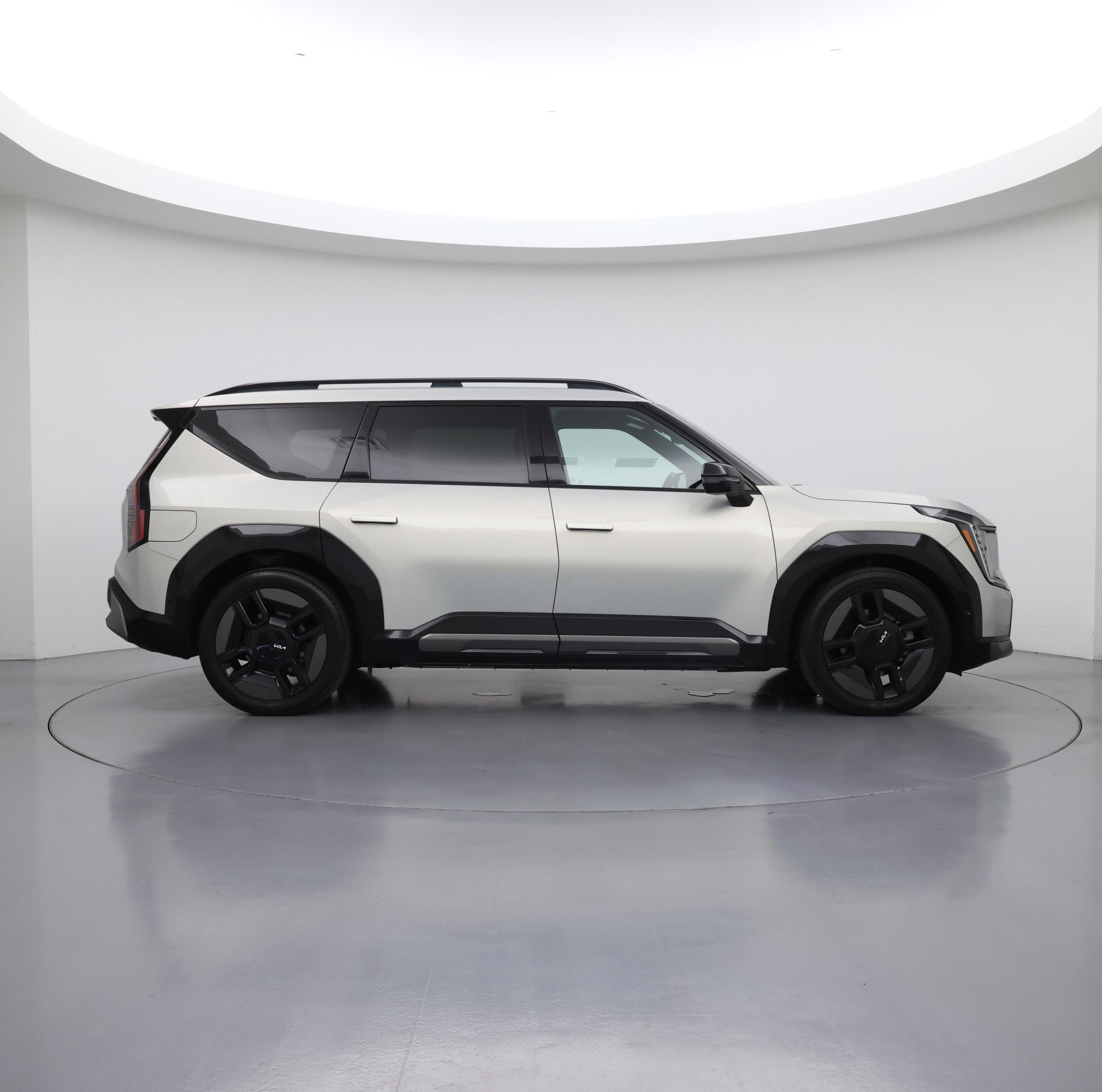Thumbnail: 2024 Kia EV9 - 7