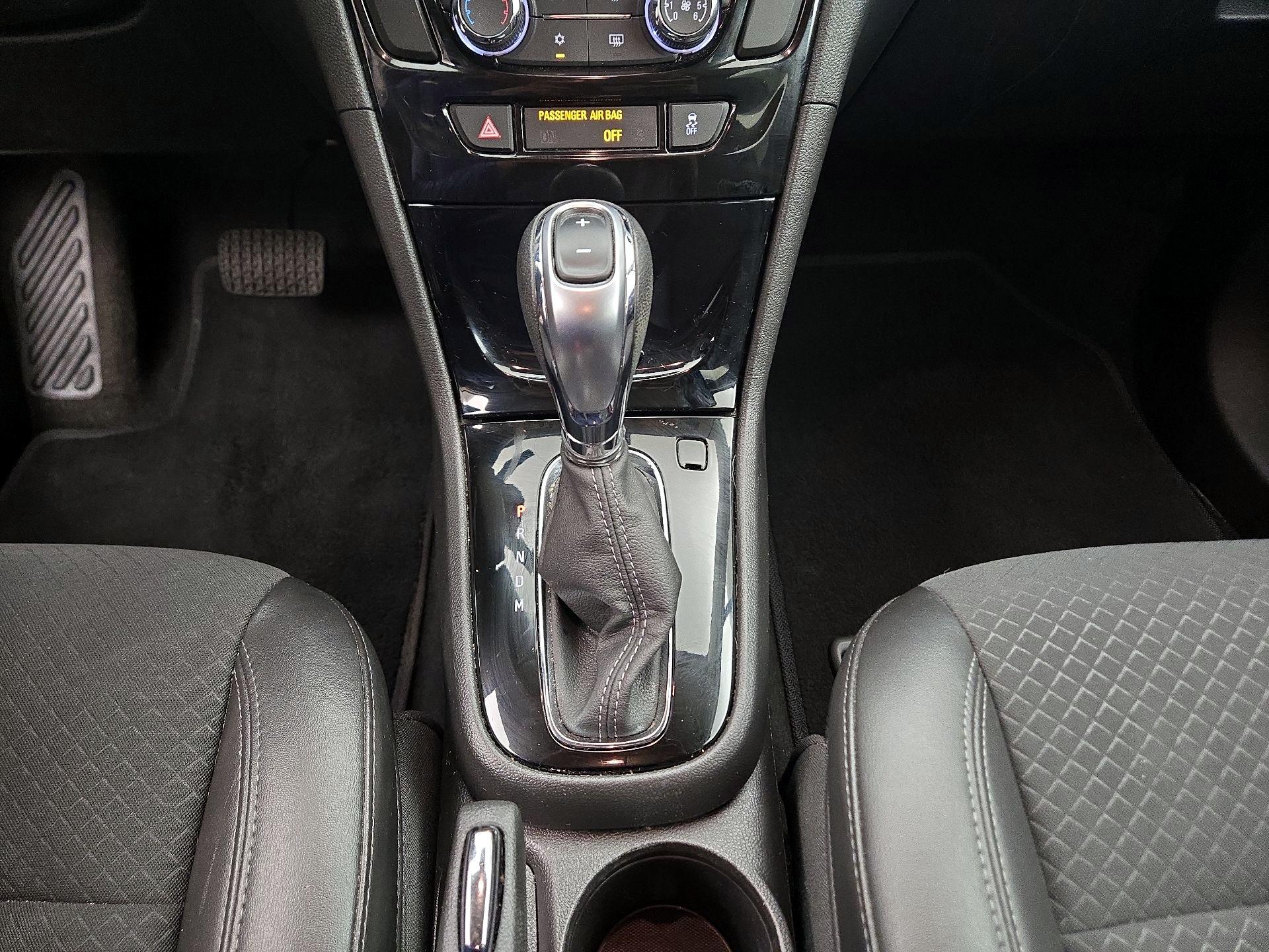 Thumbnail: 2022 Buick Encore - 17