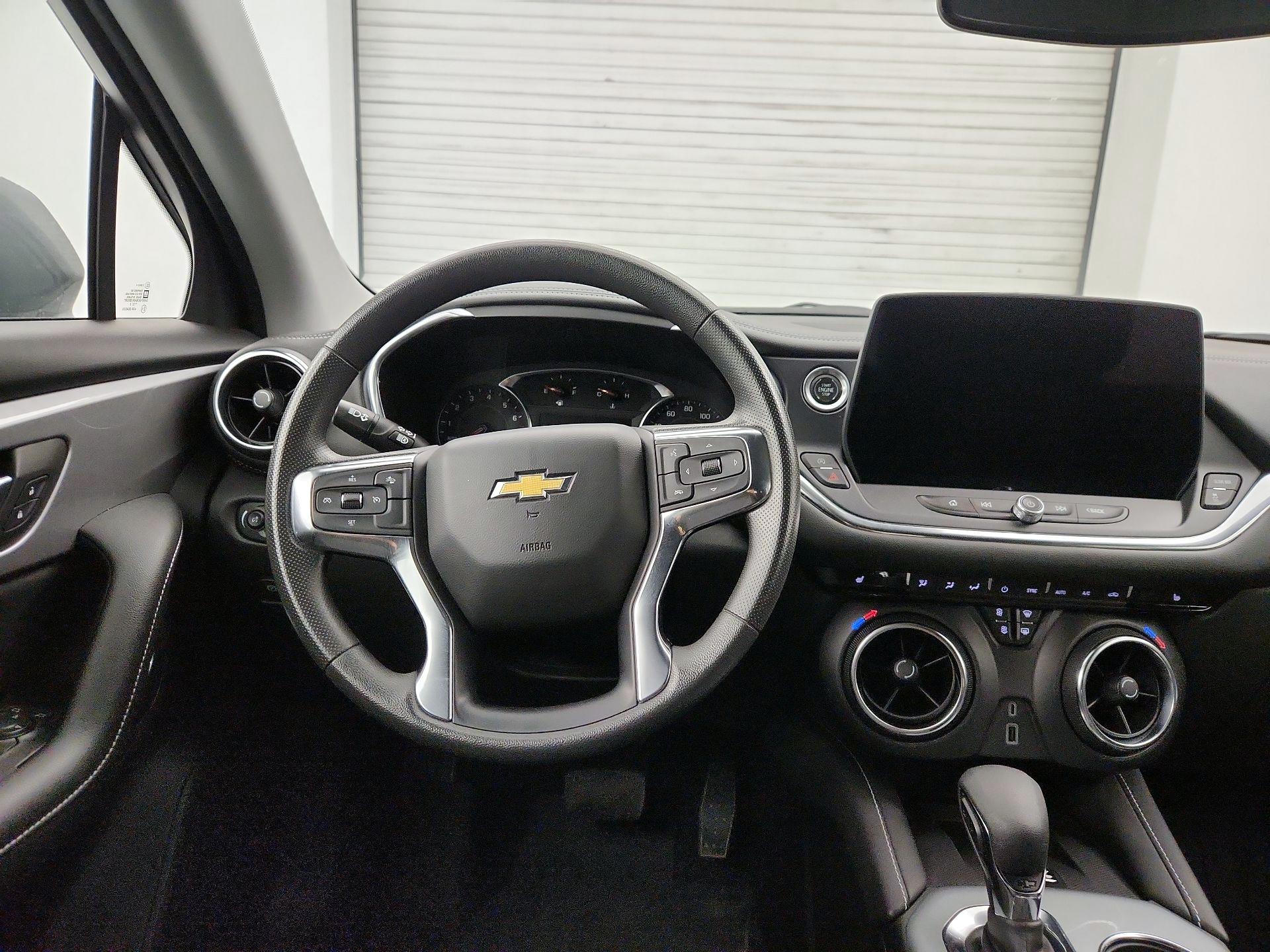 Thumbnail: 2023 Chevrolet Blazer - 10